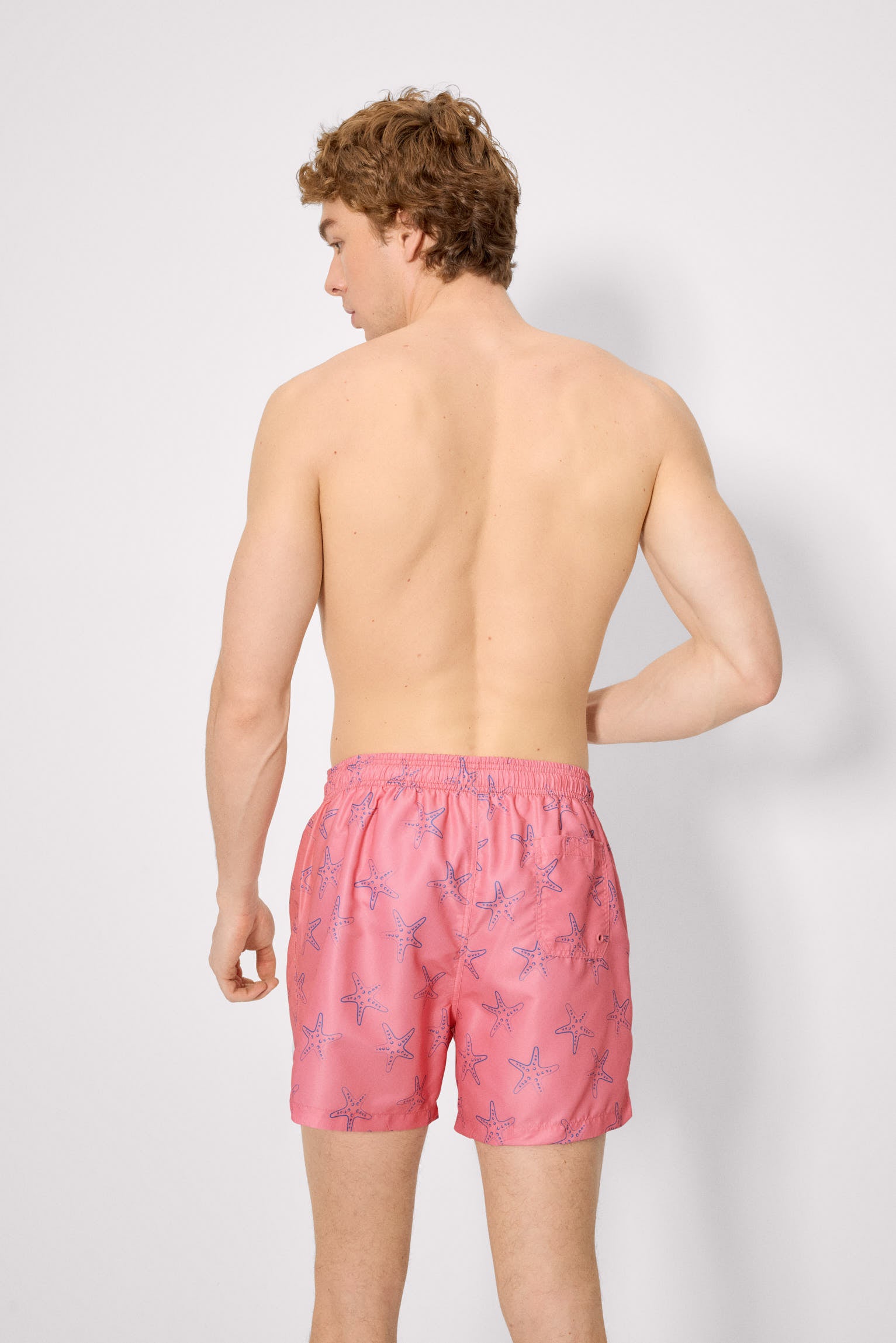 Maiô curto com estampa de estrela-do-mar rosa