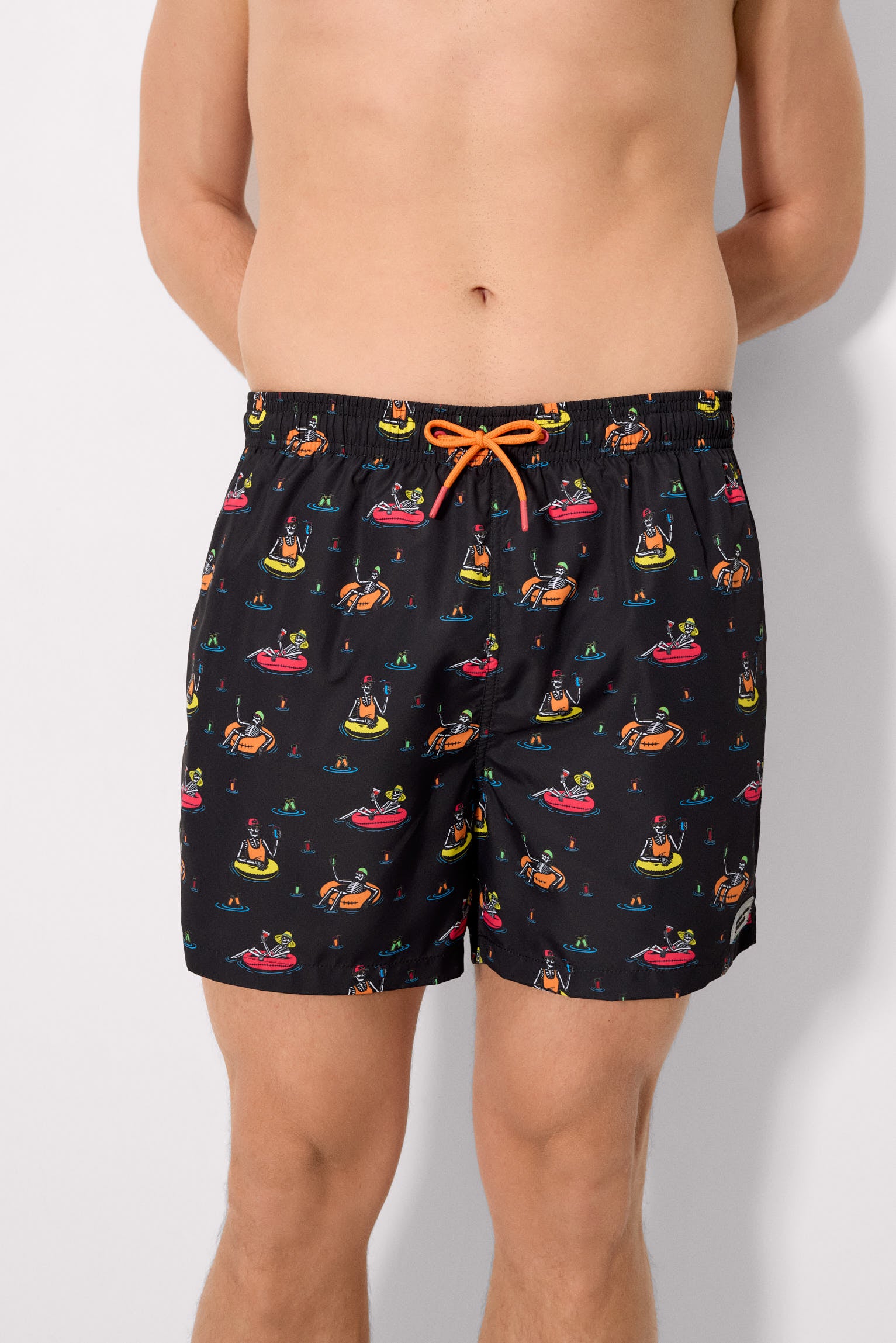 Maiô meia-calça com estampa de caveiras multicoloridas Sockarrats