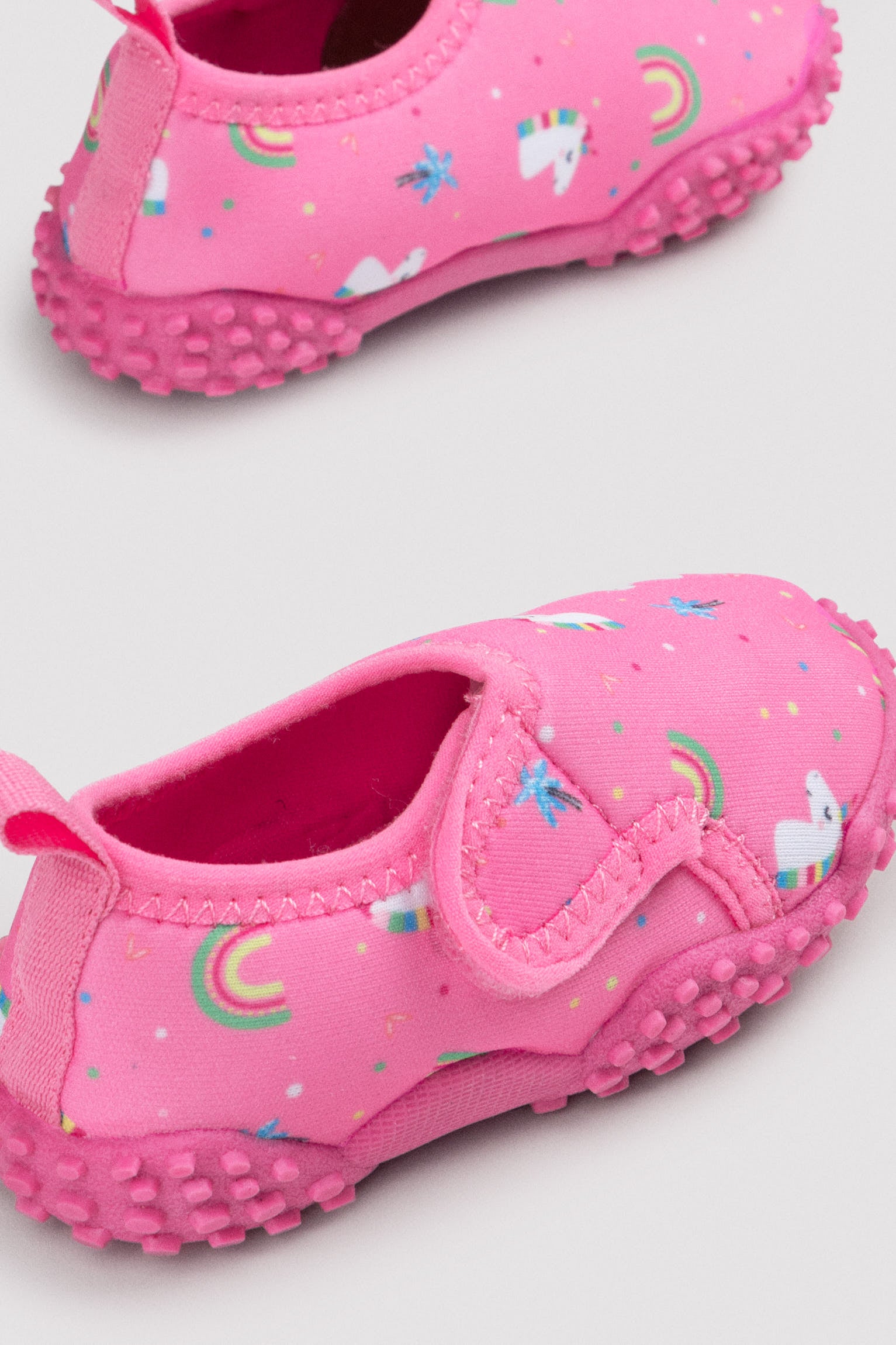 Botinhas infantis com estampa de unicórnio