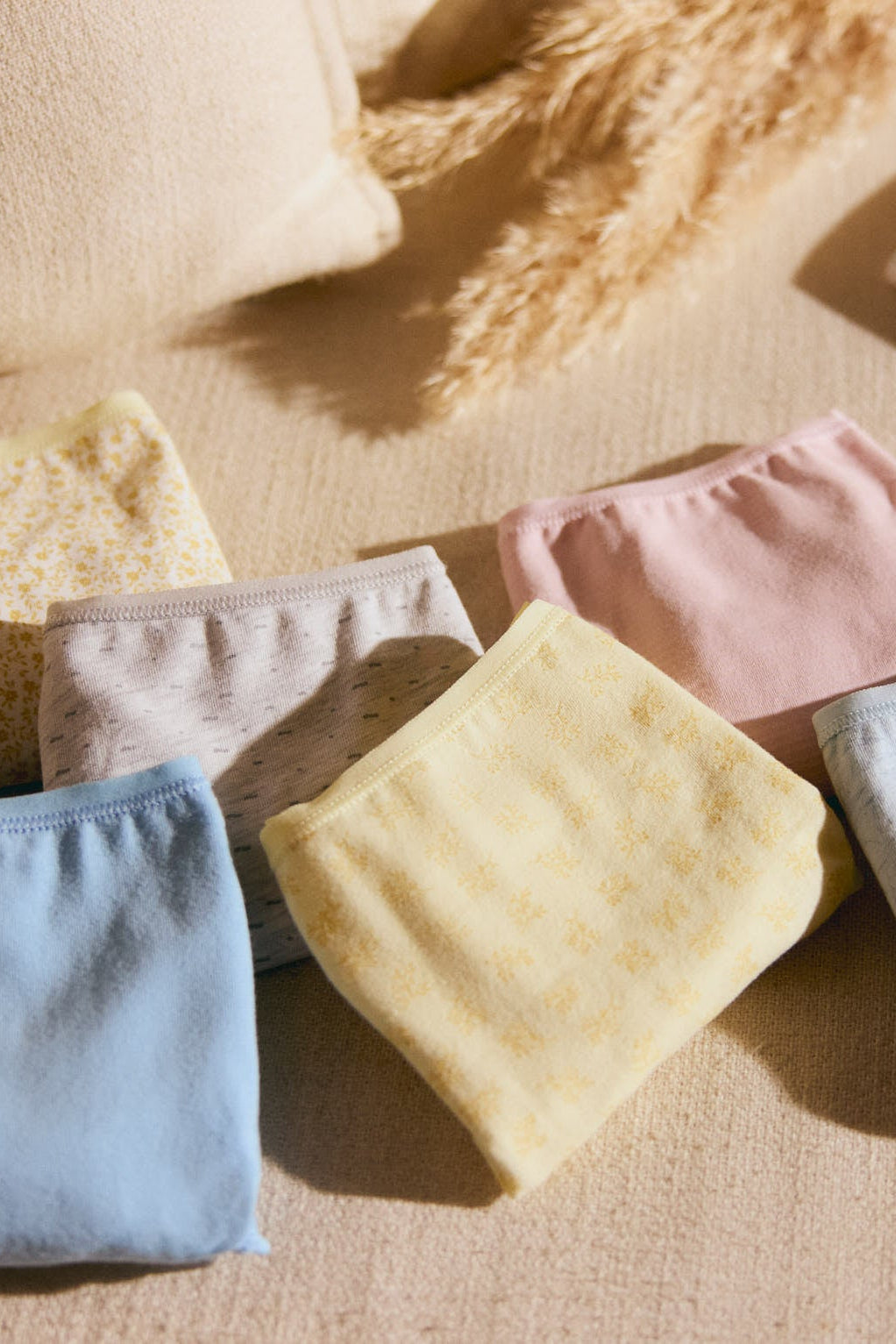 Pacote com 6 calcinhas midi lisas e estampadas