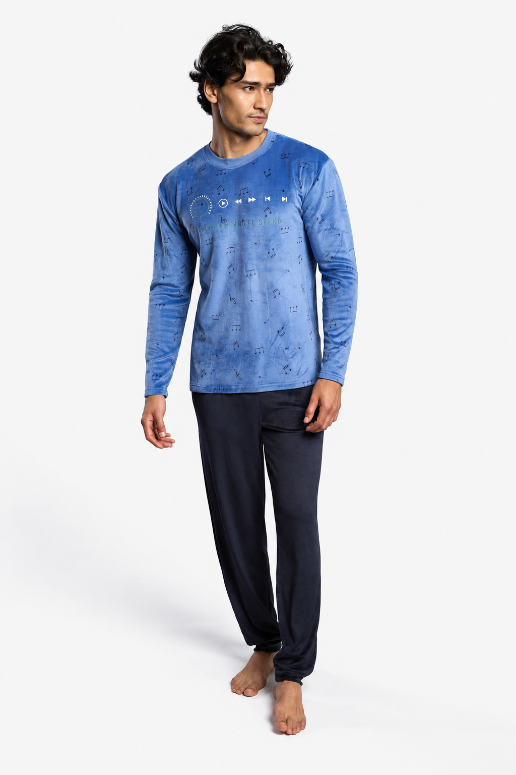 Pijama comprido de homem em veludo estampado de notas musicais