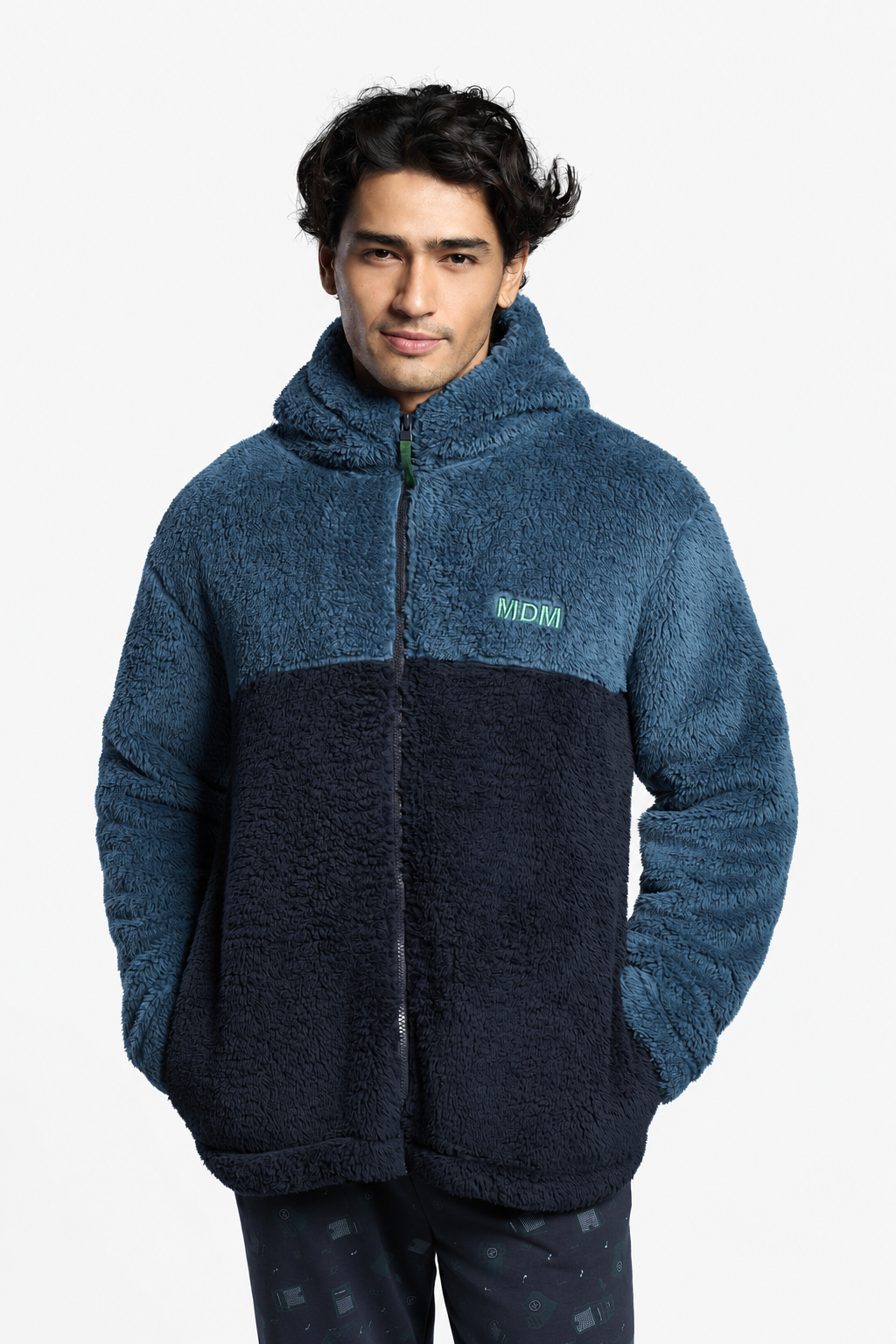Roupão curto de homem polar sherpa bicolor com capuz e fecho de correr