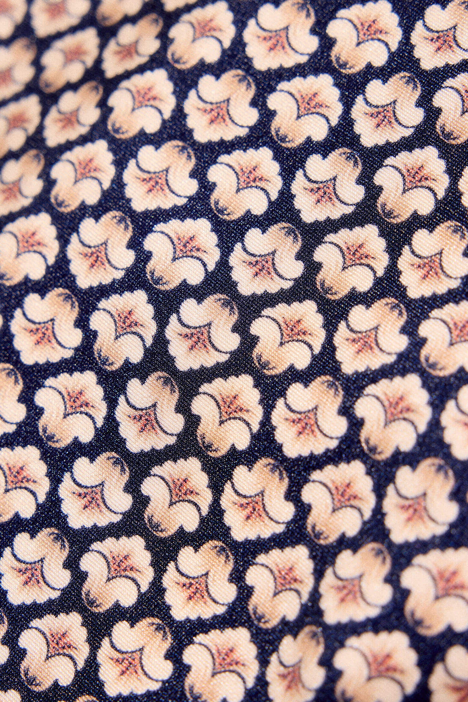 Maiô cai-cai estampado com glitter e emagrecimento