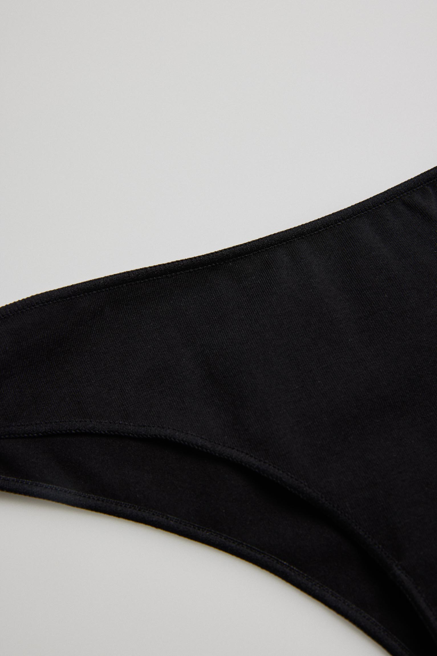 19645 1 braga brasileña detalle - Negro