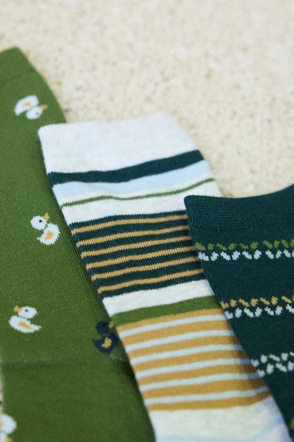Pacote com 4 meias estampadas variadas
