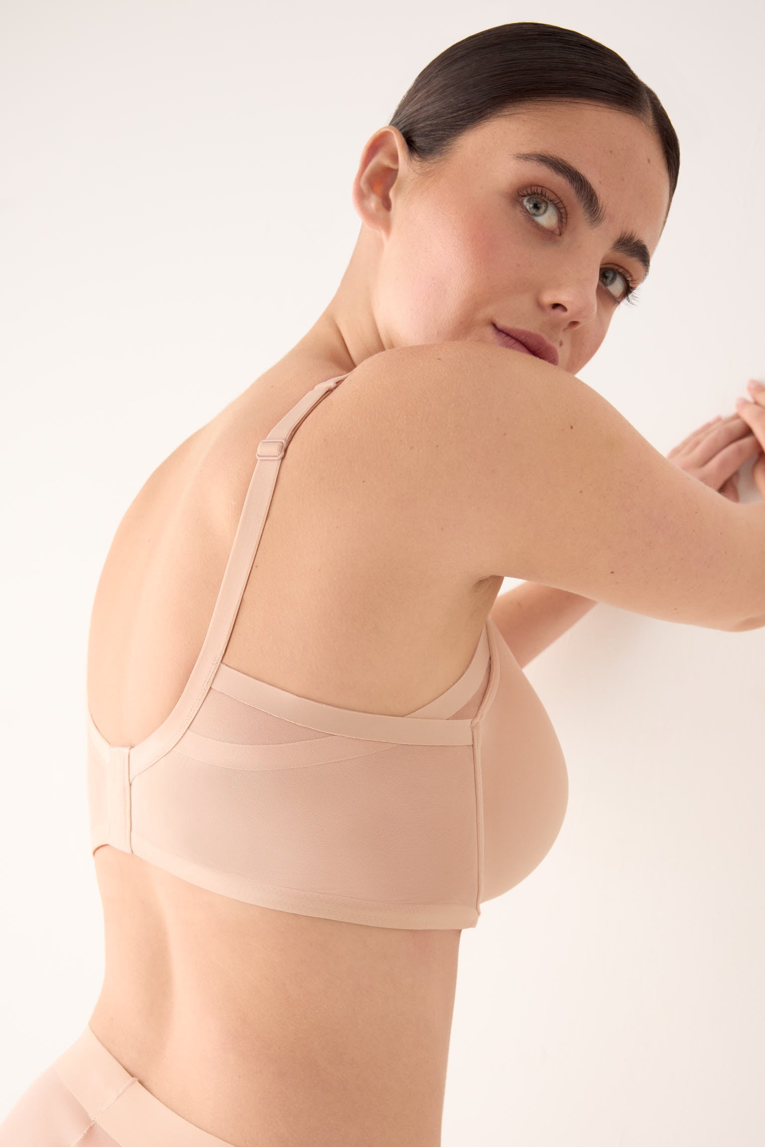 10160-04-nomarks-sujetador-capacidad-con-aro-con-relleno-sol-nude-ysabel-mora