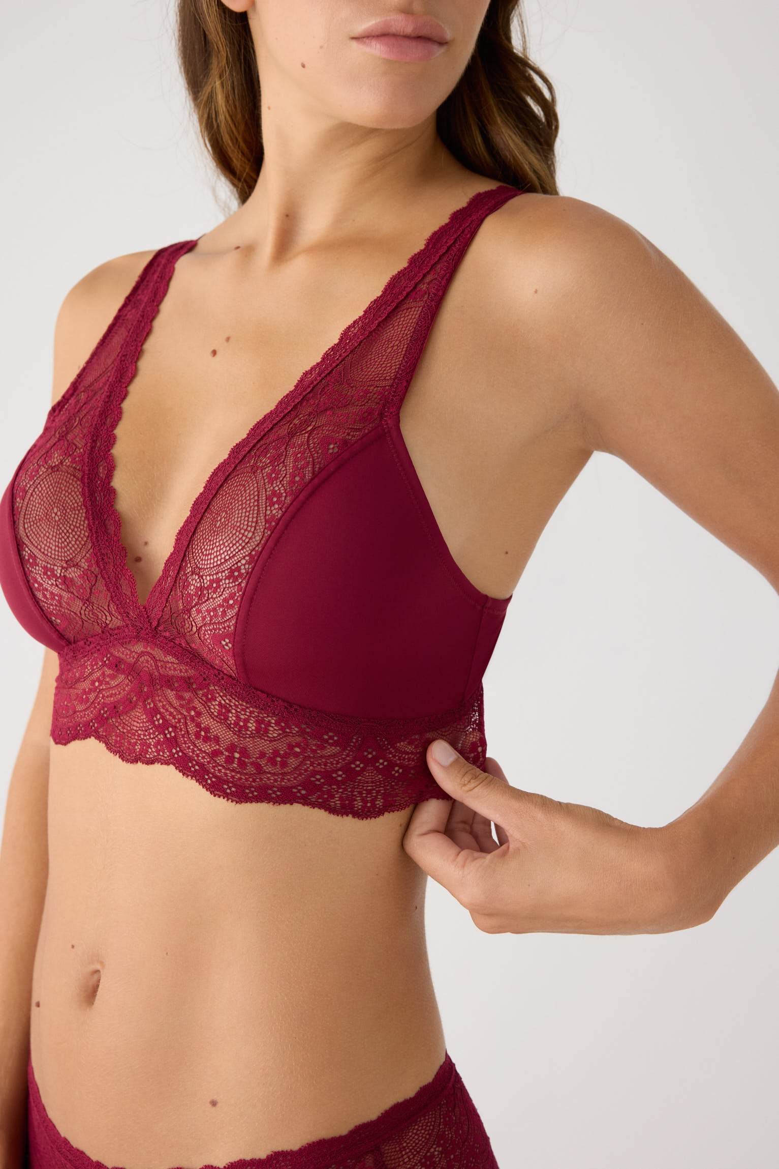 Soutien bralette bordô em renda | Paula Echevarria Limited Edition