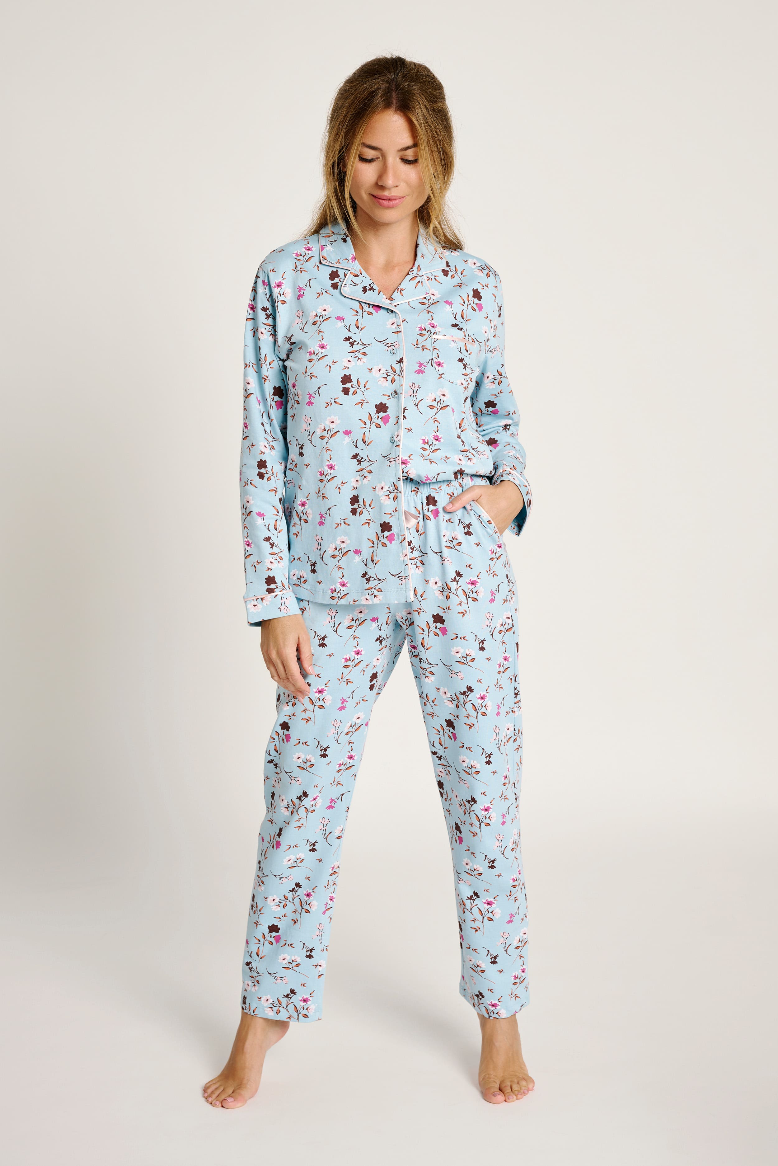 12011018-1-pijama-camisero-estampado-floral
