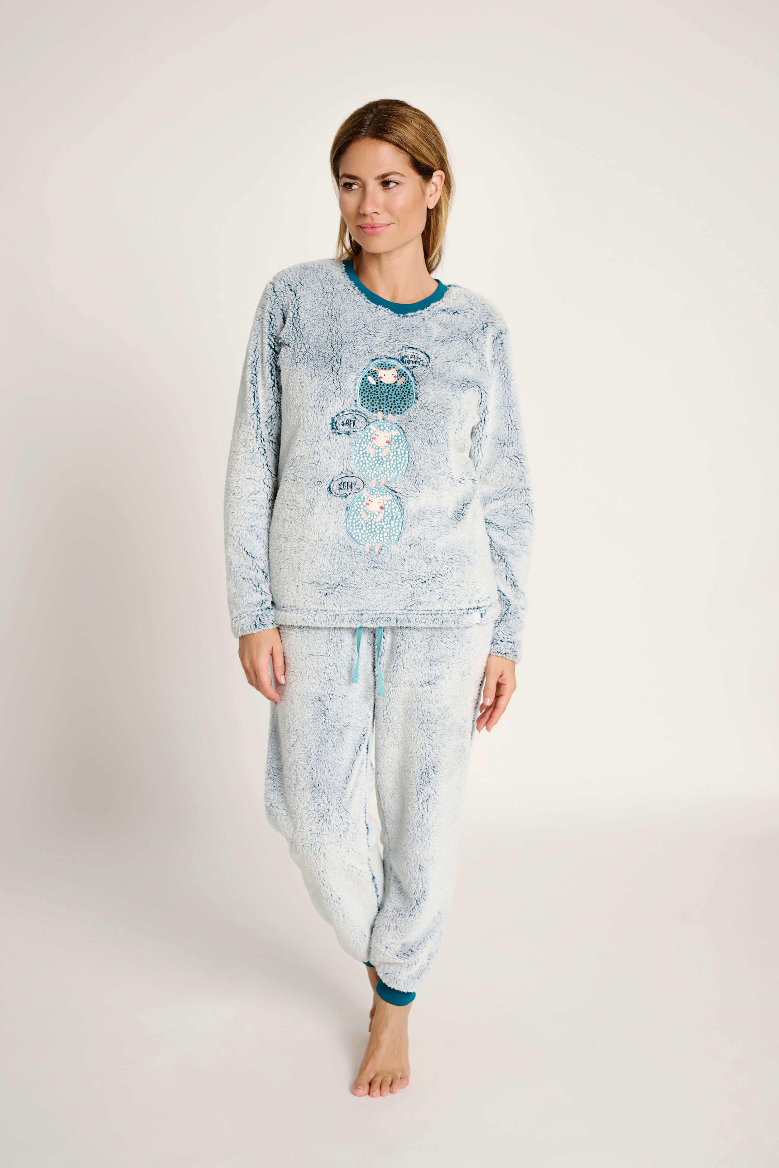 12011029-1-pijama-polar-efecto-jaspeado-estampado-osos