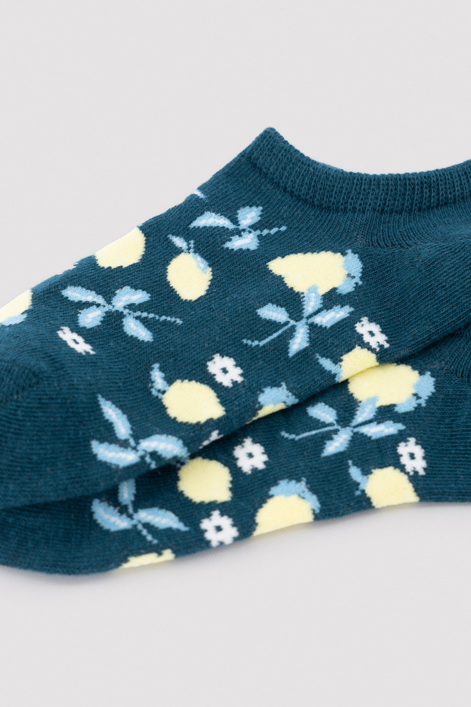 12985-pack-3-calcetines-mujer-pinkies-estampados-limon-palmera-rayas-ysabel-mora