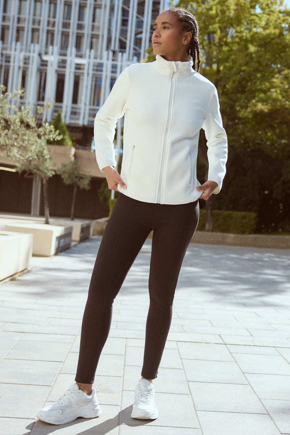 ULTRA TÉRMICO Casaco desportivo de mulher marfim com forro polar suave