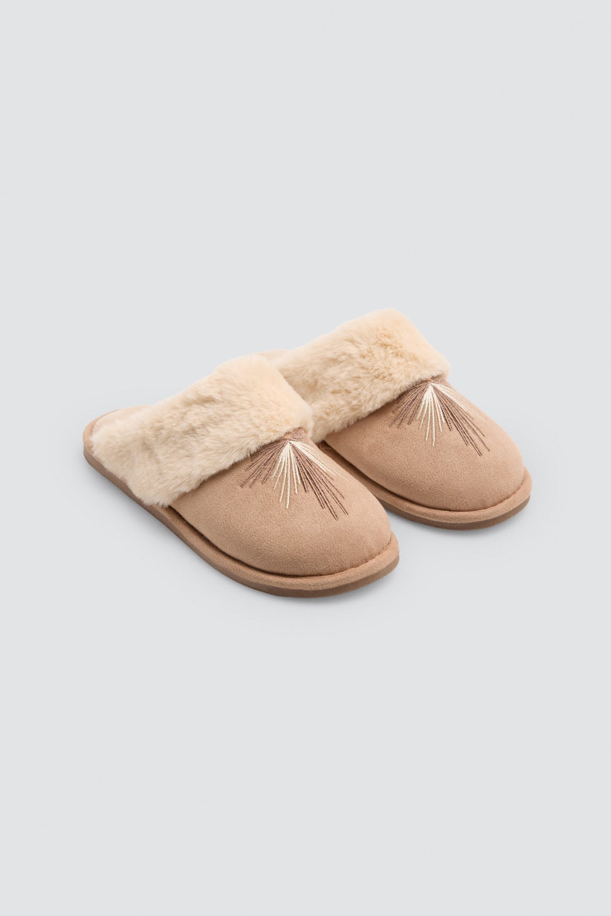 14181-FRAMBUESA-zapatillas-de-casa-mujer-de-borreguito-con-ribete-lila