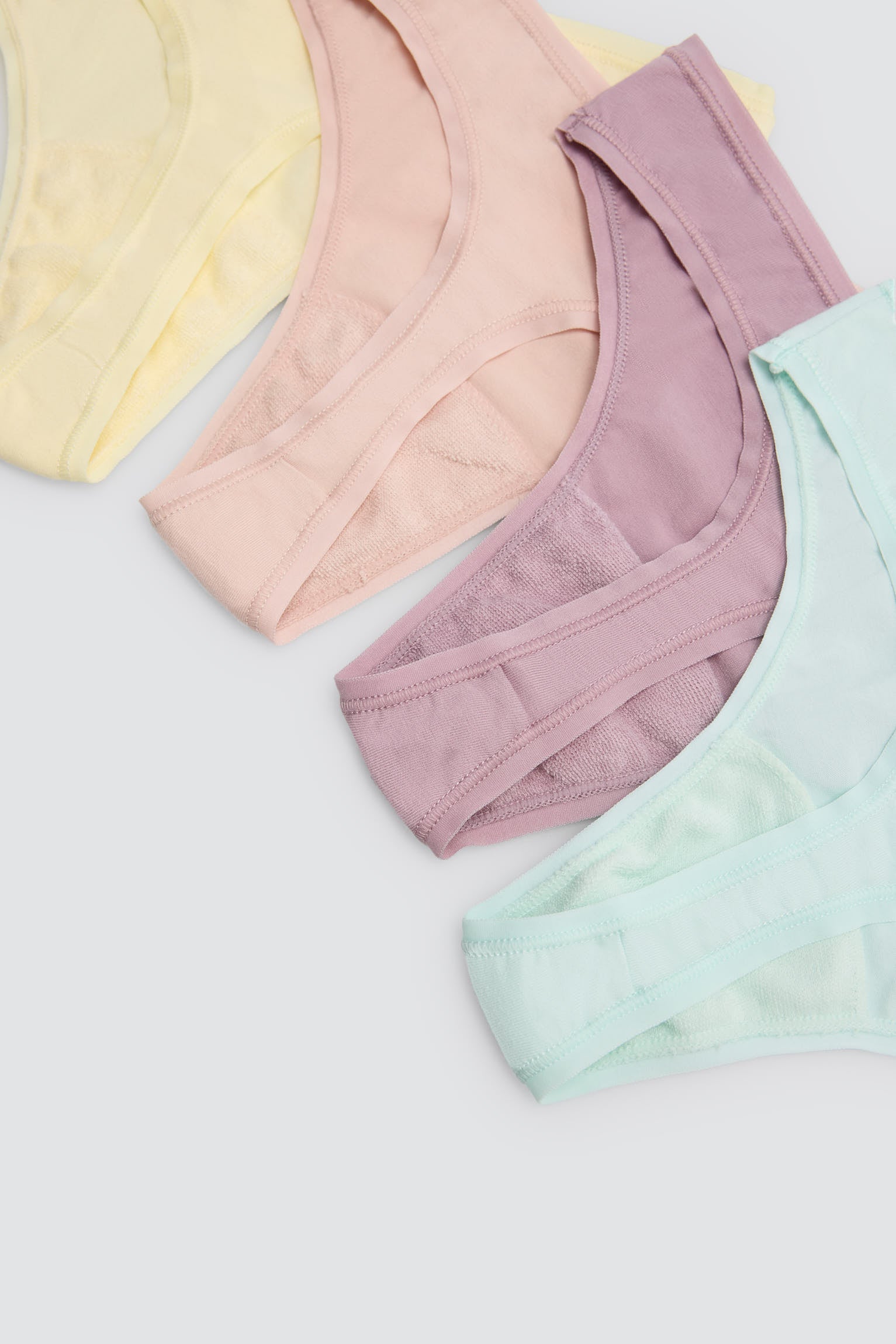 Pacote com 4 tangas básicas coloridas