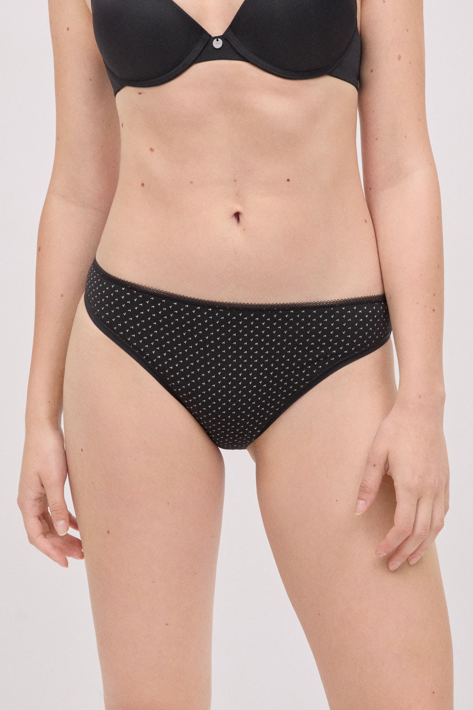 Pacote com 6 mini calcinhas de algodão estampadas