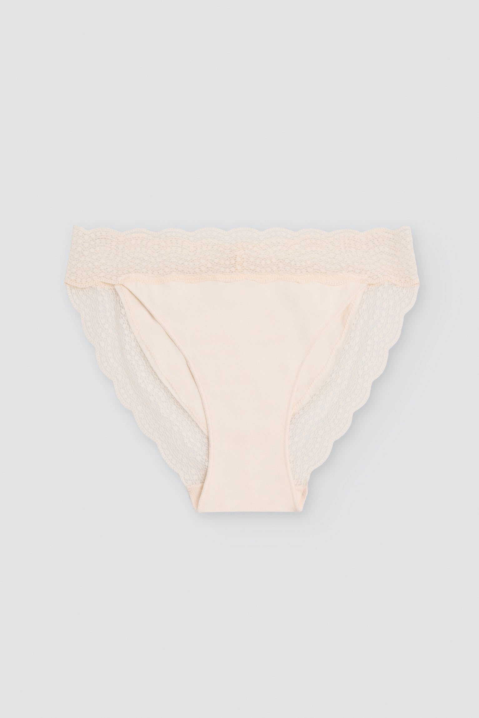Cueca mini de algodão com rebordo de renda marfim