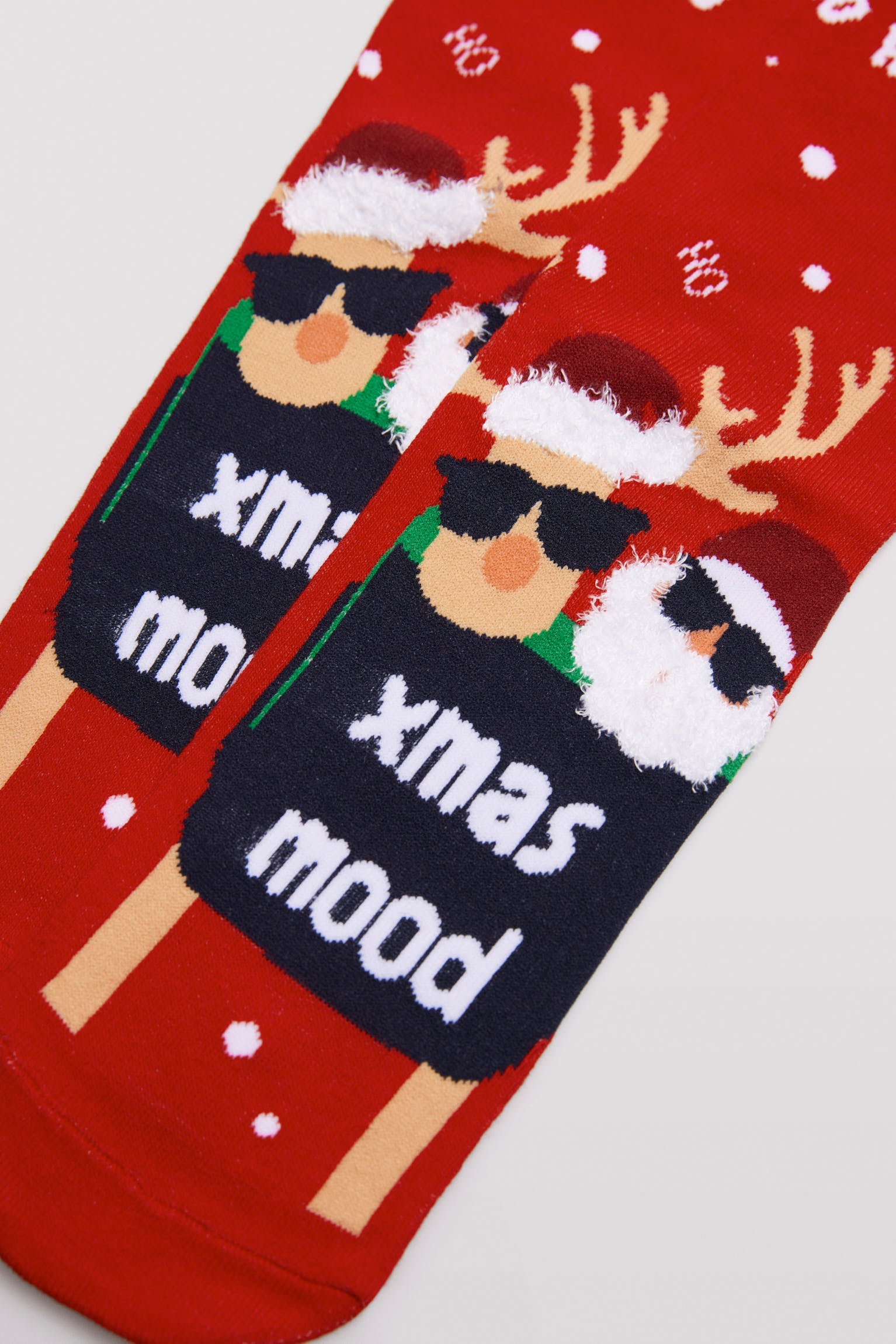 22172KIT-4-calcetines-navidad-hombre-ysabel-mora - Rojo