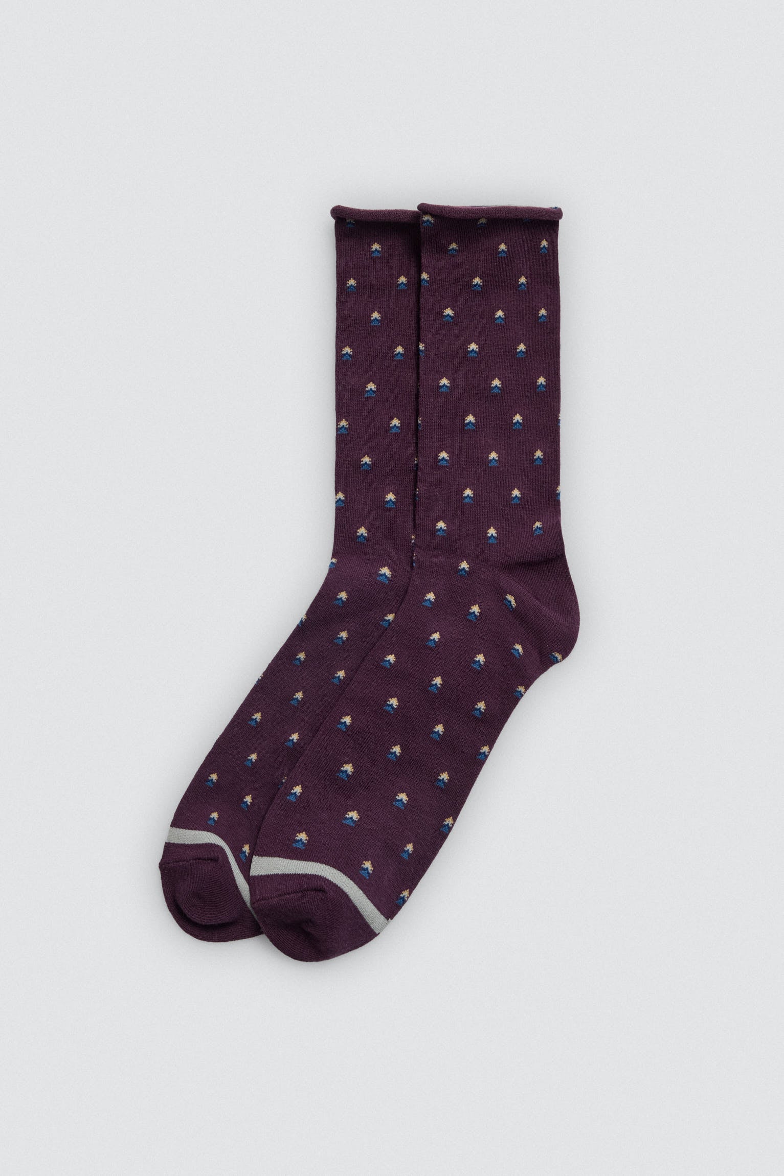 22948-8-pack-4-calcetines-altos-sin-puno-estampados