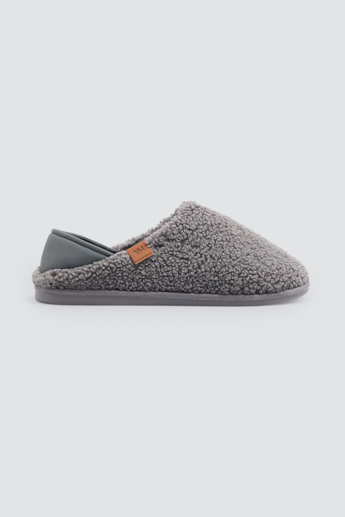 Zapatillas de casa cerradas de borreguito