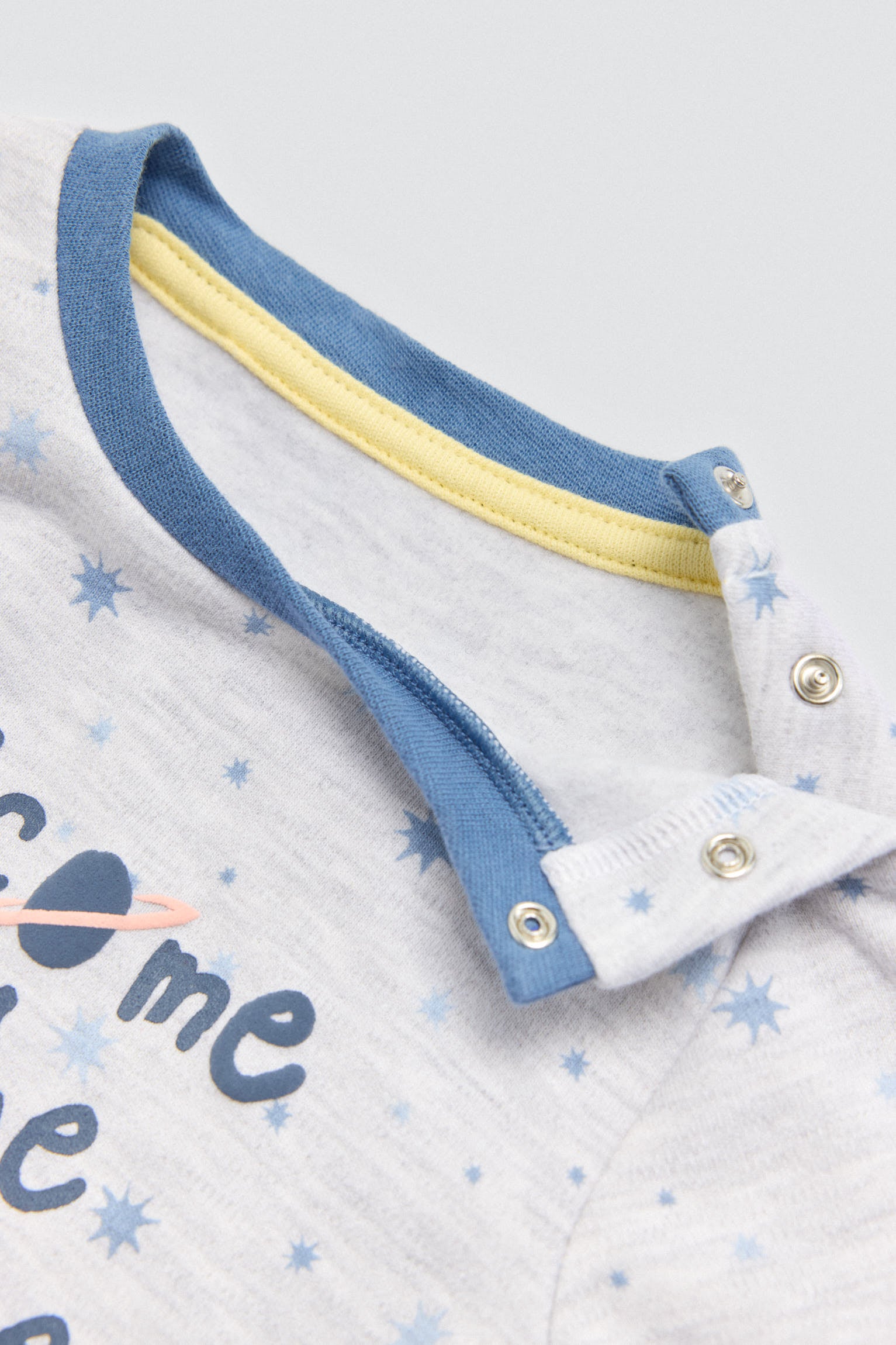 25589-6-conjunto-bebe-camiseta-pantalon-baby-cosmos-azul