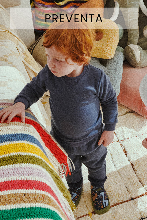 PRÉ-VENDA Conjunto básico para bebê: moletom azul marinho e calça jogger
