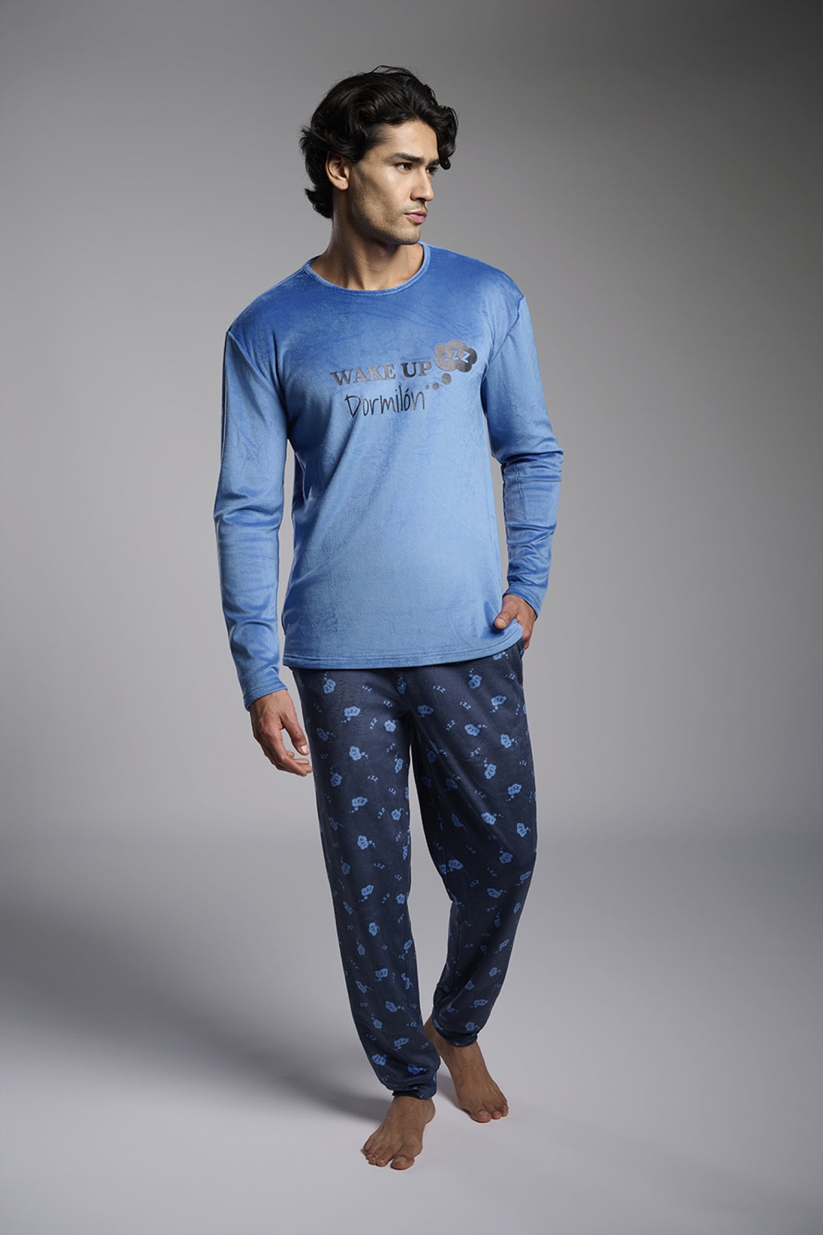 Pijama comprido de homem em veludo estampado Wake Up dorminhoco
