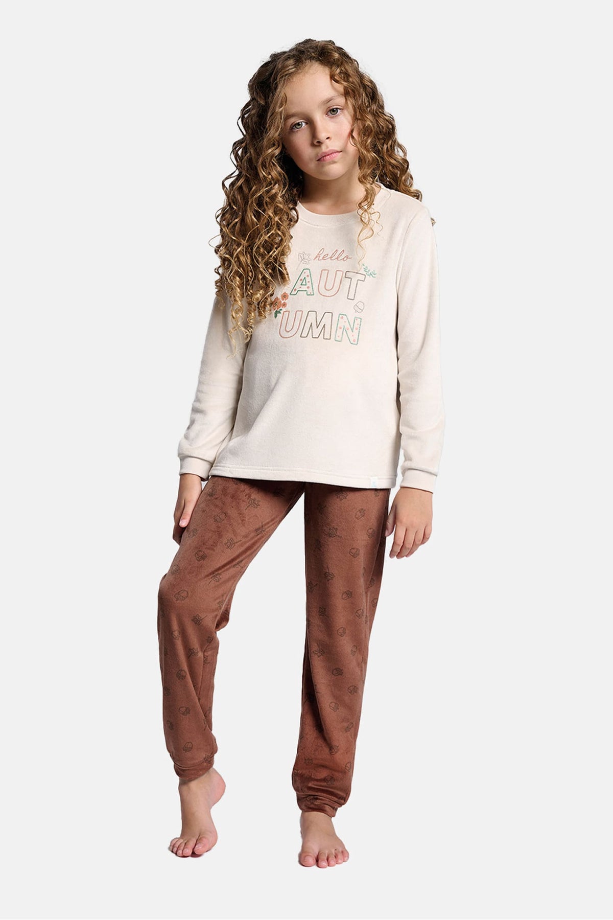 Pijama comprido de menina em veludo Hello Autumn estampado de bolotas