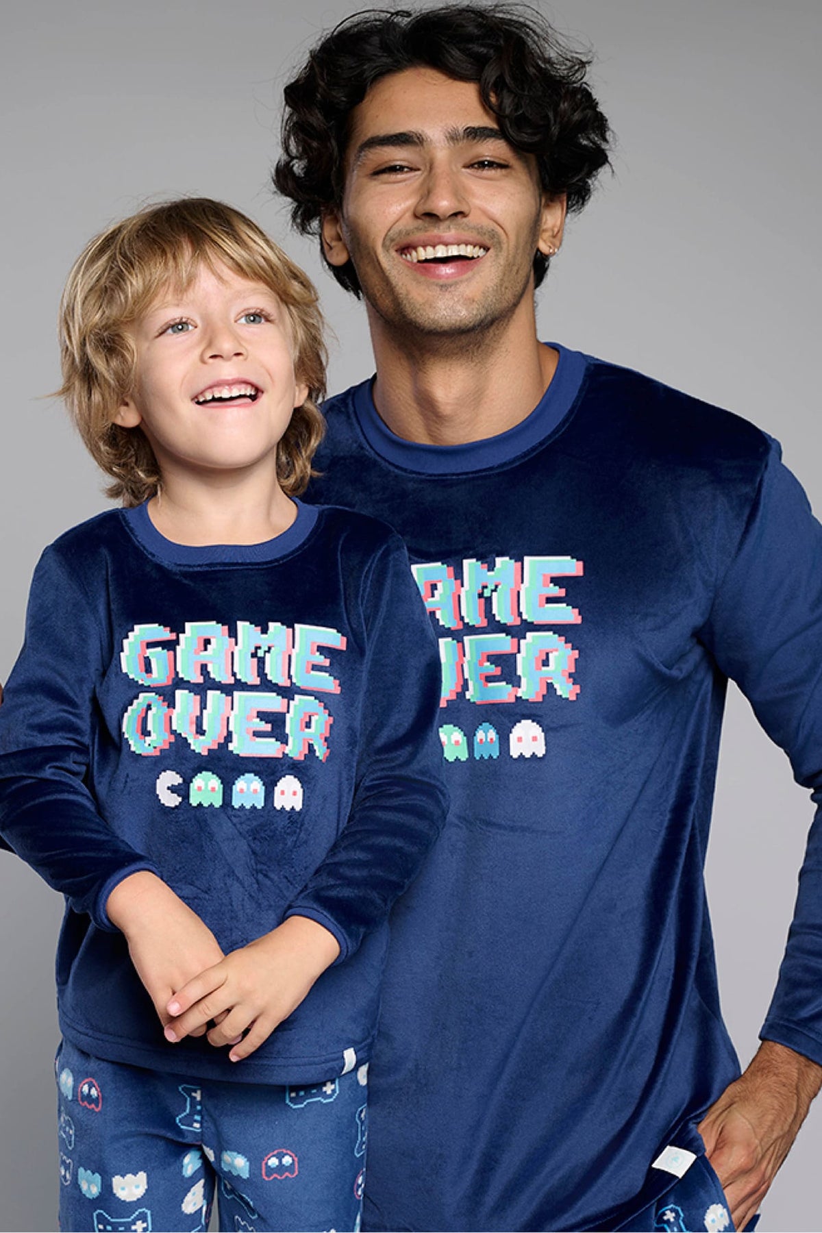 Pijama comprido de menino em veludo Game Over