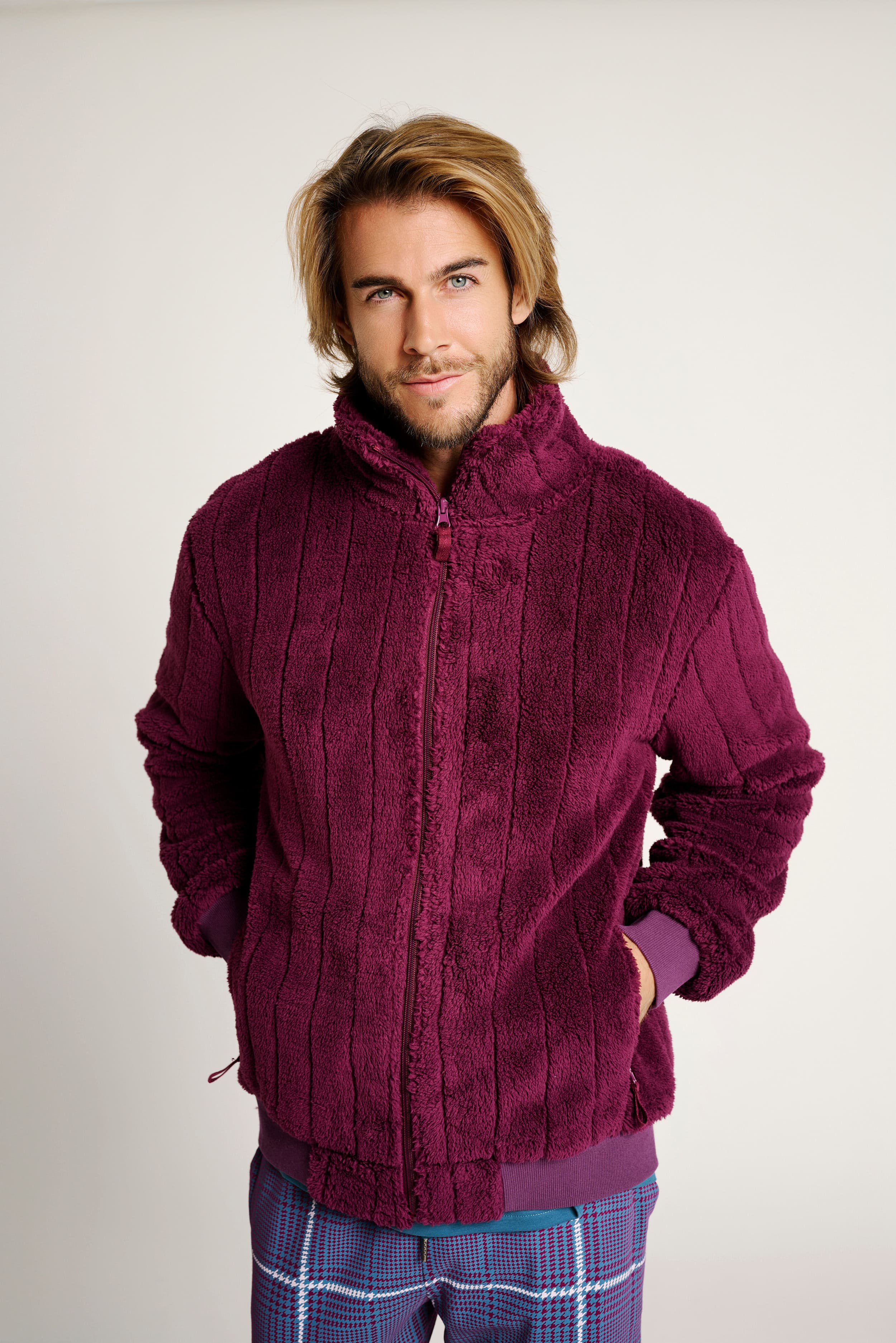 3031008-1-bata-hombre-cremallera-estilo-chaqueta