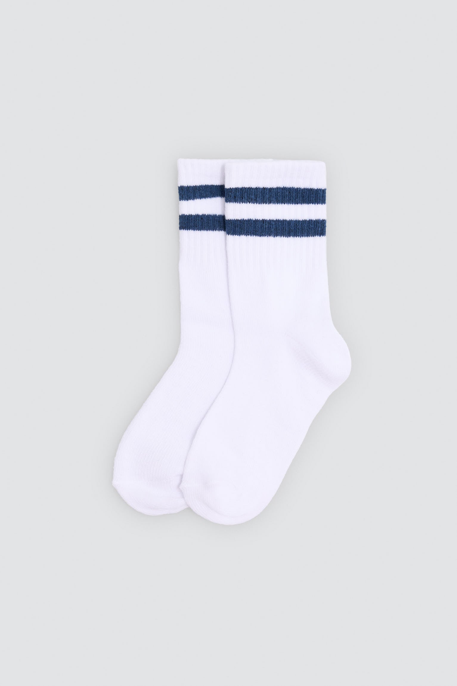 Pack de 6 meias de menino estilo desportivo com detalhes de riscas contrastantes
