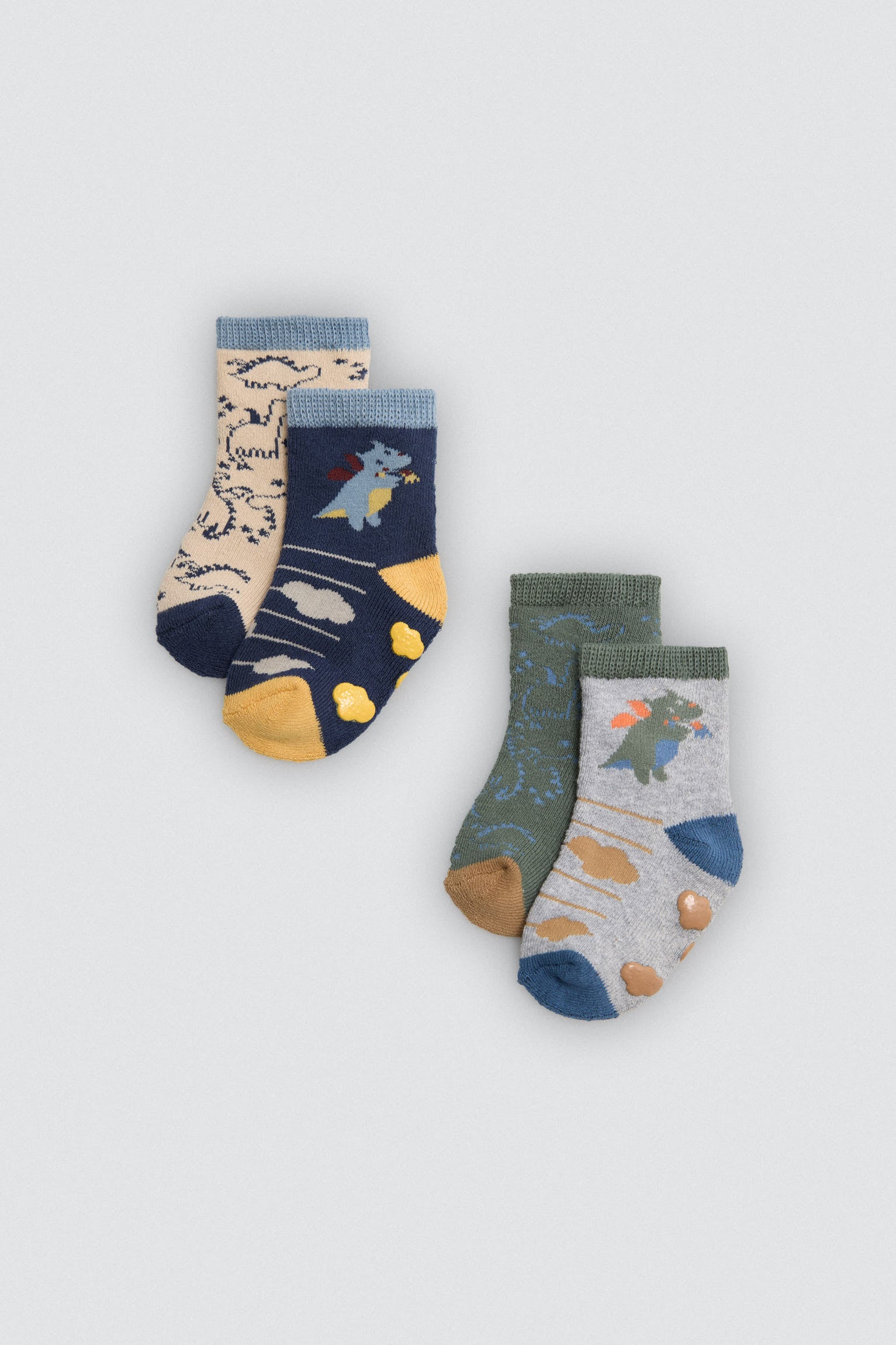 52872KIT-1-pack-calcetines-termicos-antideslizantes-bebe-ysabel-mora