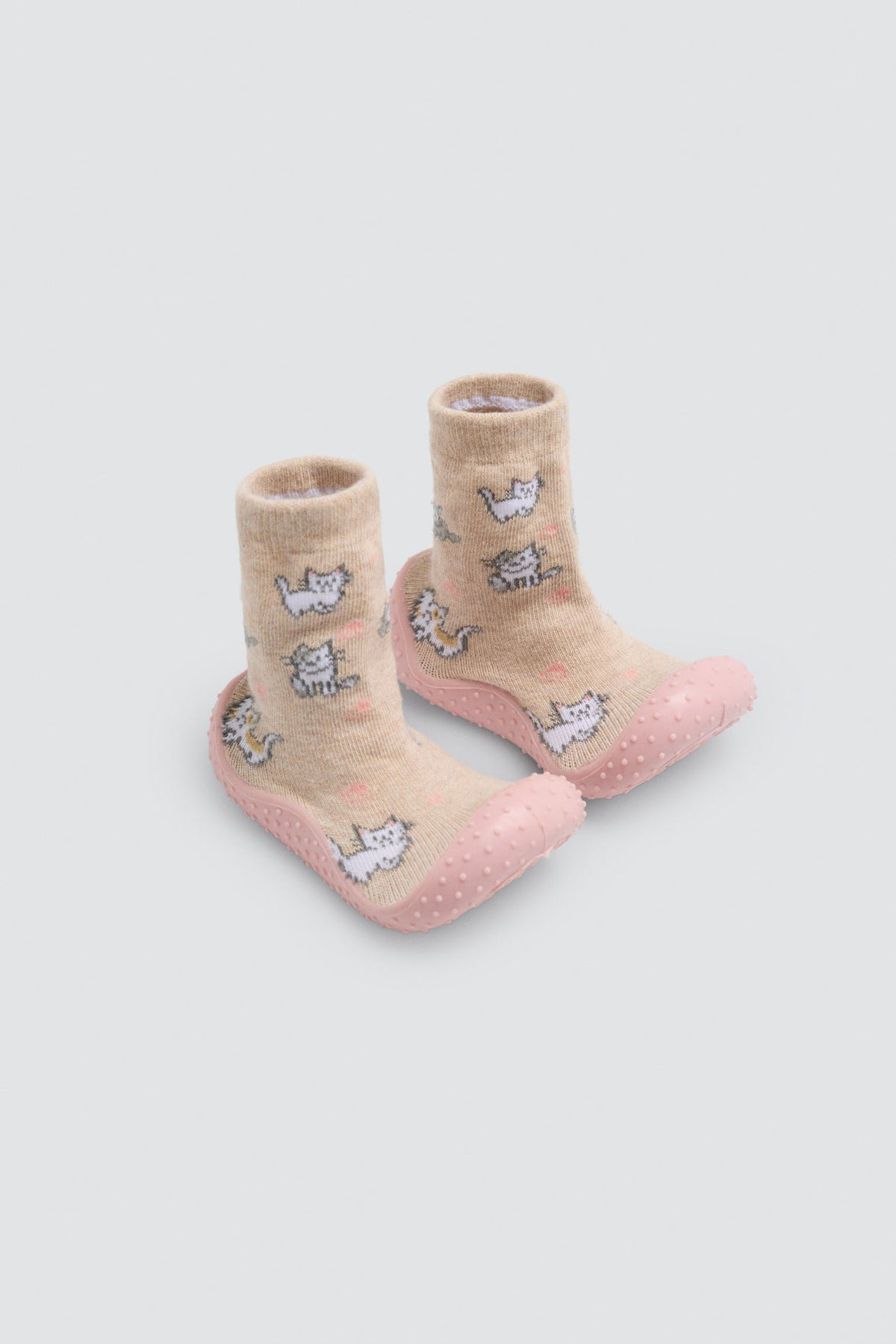 Meias-pantufa de bebé menina com estampado de gatinhos