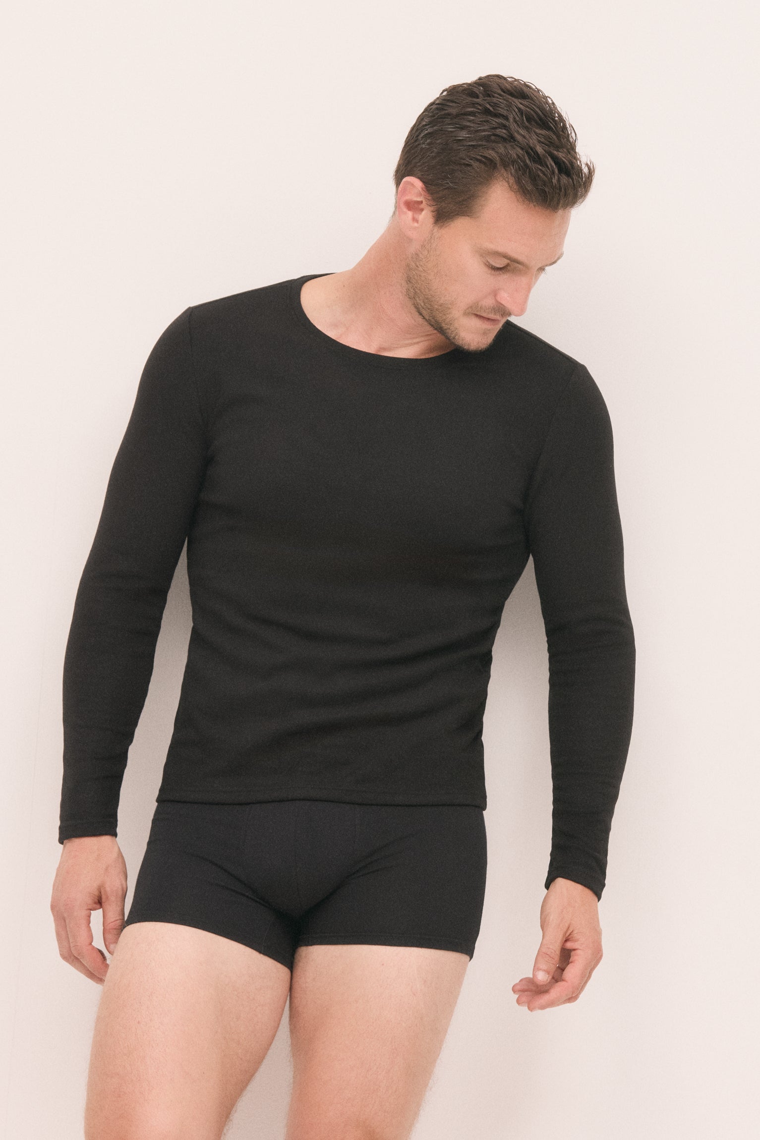 Camiseta térmica preta extra quente para homem