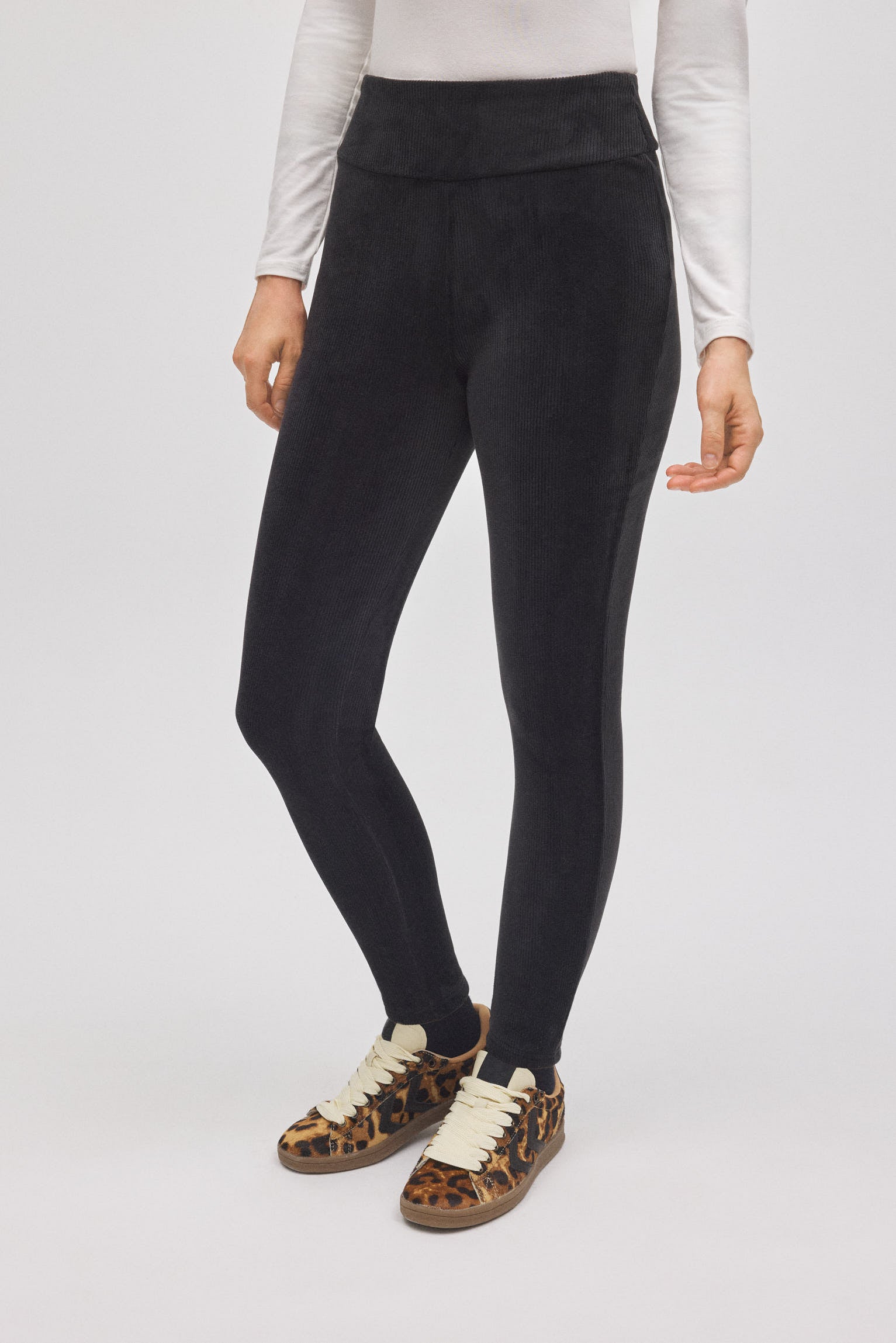 70462-2-leggings-termicos-comfy-afelpado-polar-negro-ysabel-mora