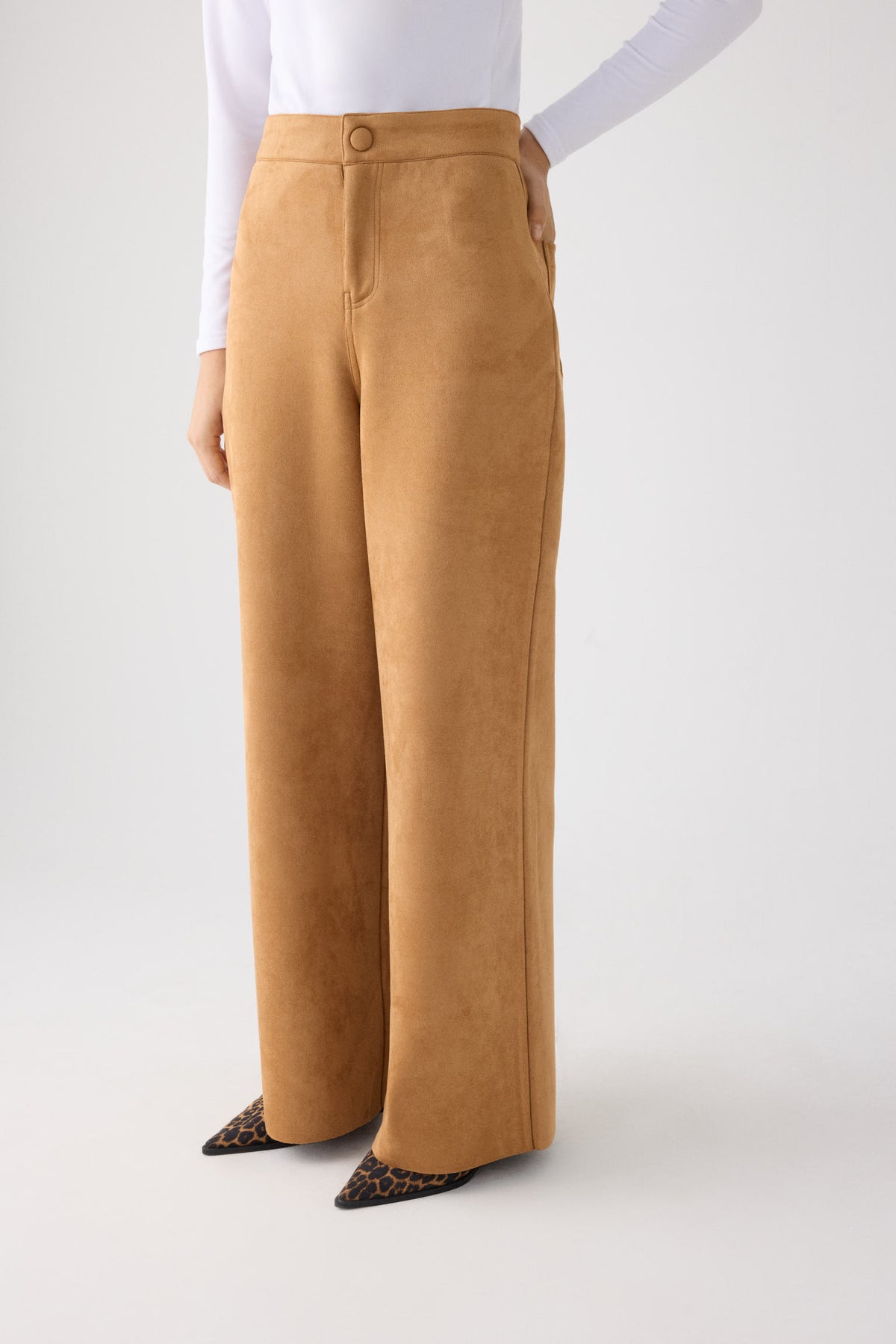 70477-toffee-pantalon-mujer-ancho-de-tiro-alto-camel
