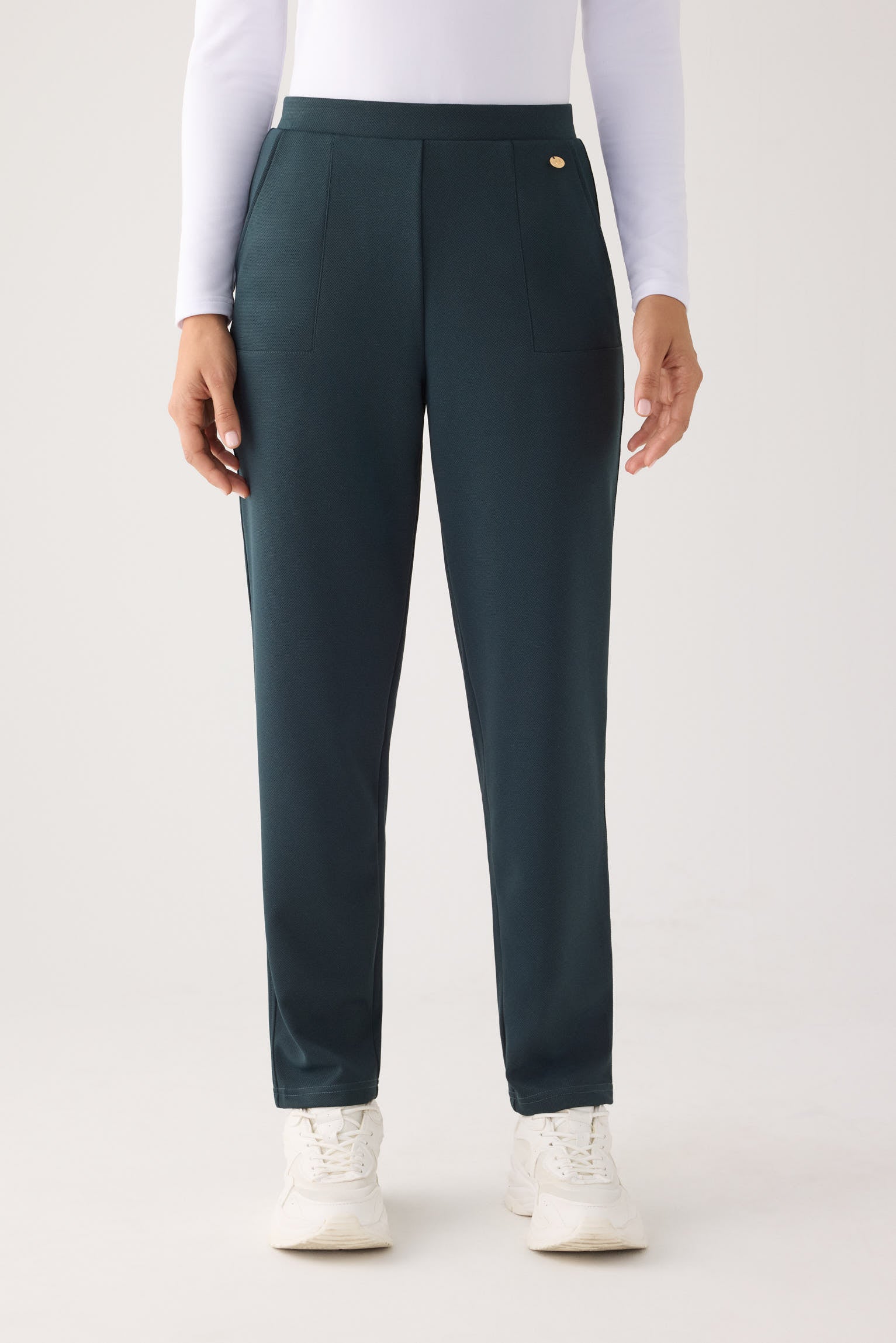 70752-ocean-blue-pantalones-comodos-slim-textura-pique-tiro-alto-verde-botella