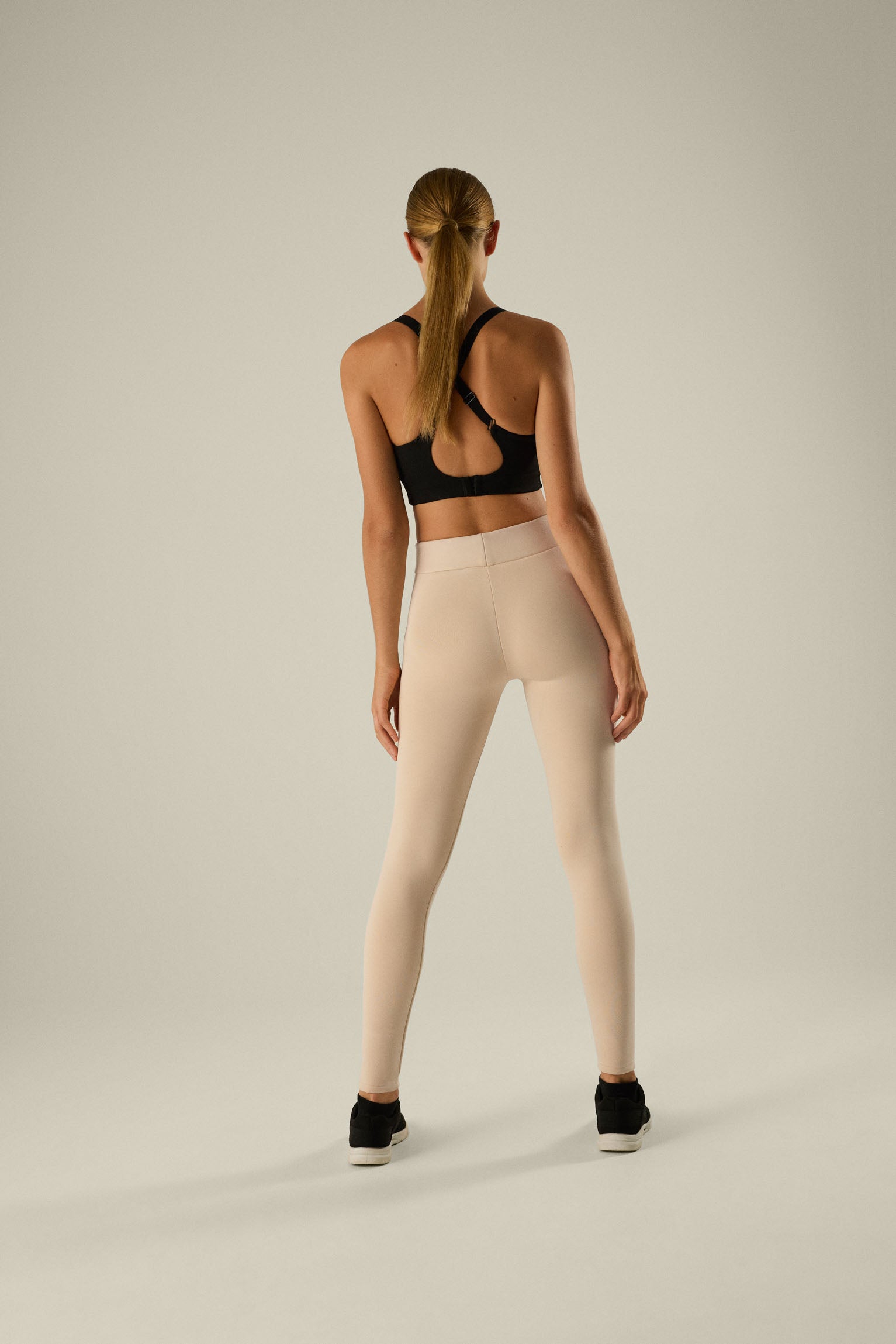 70890-2-ropa-deportiva-legging-mujer-ysabel-mora - Beige