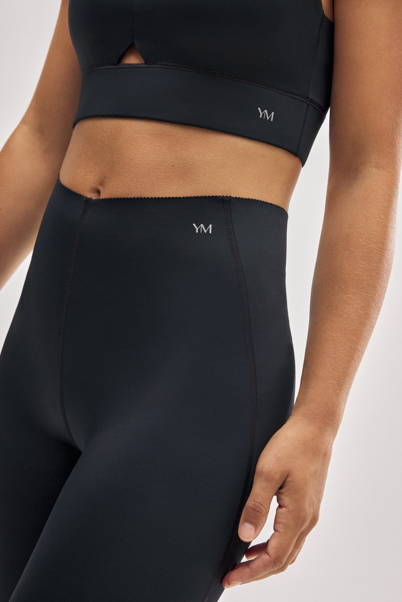 Conjunto deportivo compressive negro