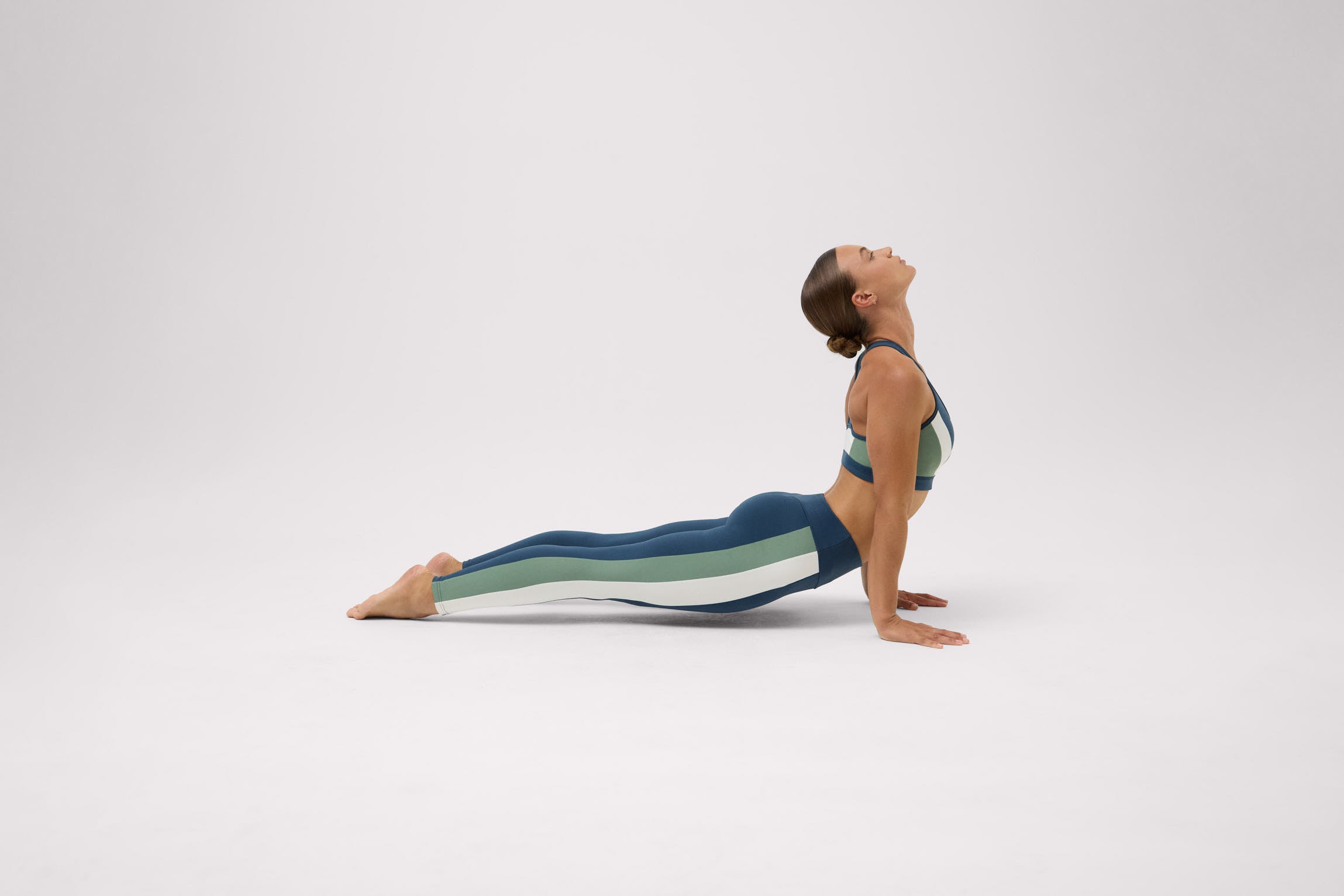 Conjunto desportivo azul color block