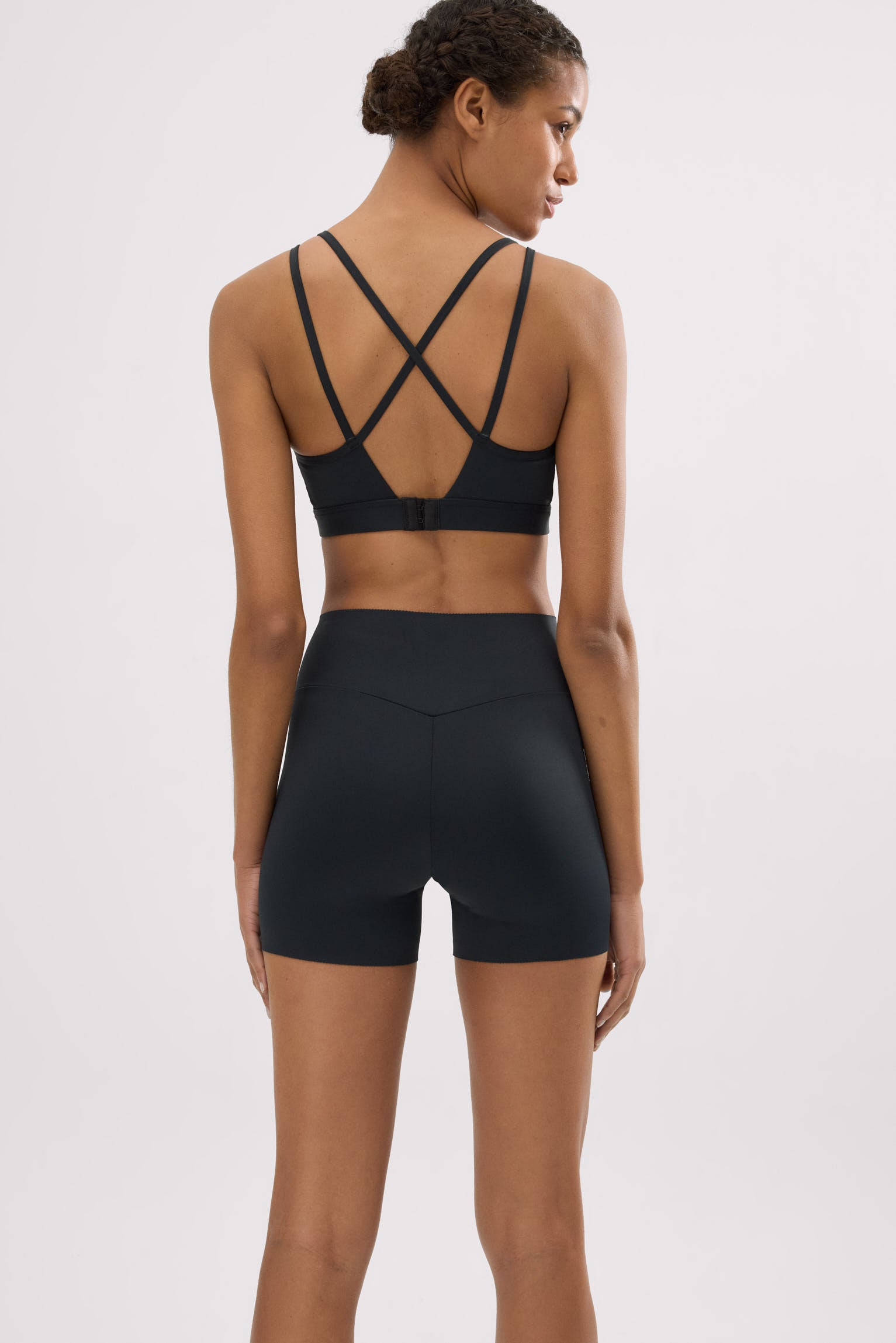 Leggings deportivos Compressive cortos efecto push-up negro - Ysabel Mora