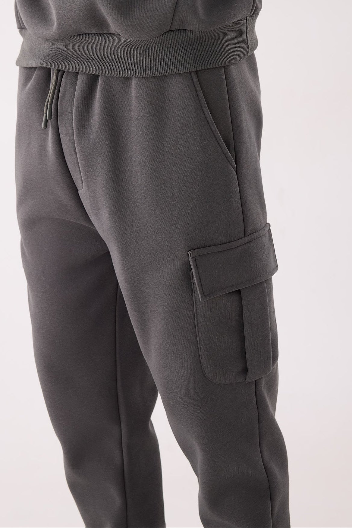 Calças cargo desportivas de homem antracite cardadas com cintura ajustável