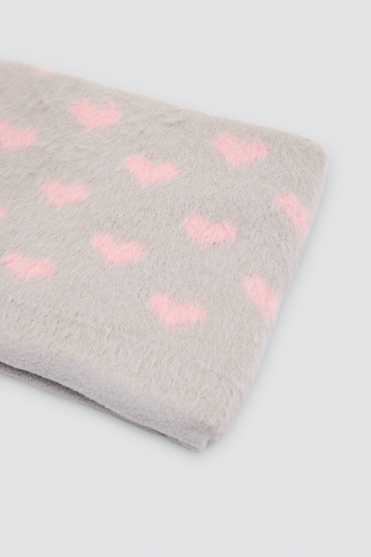 Cuello para niña con corazones y forro polar