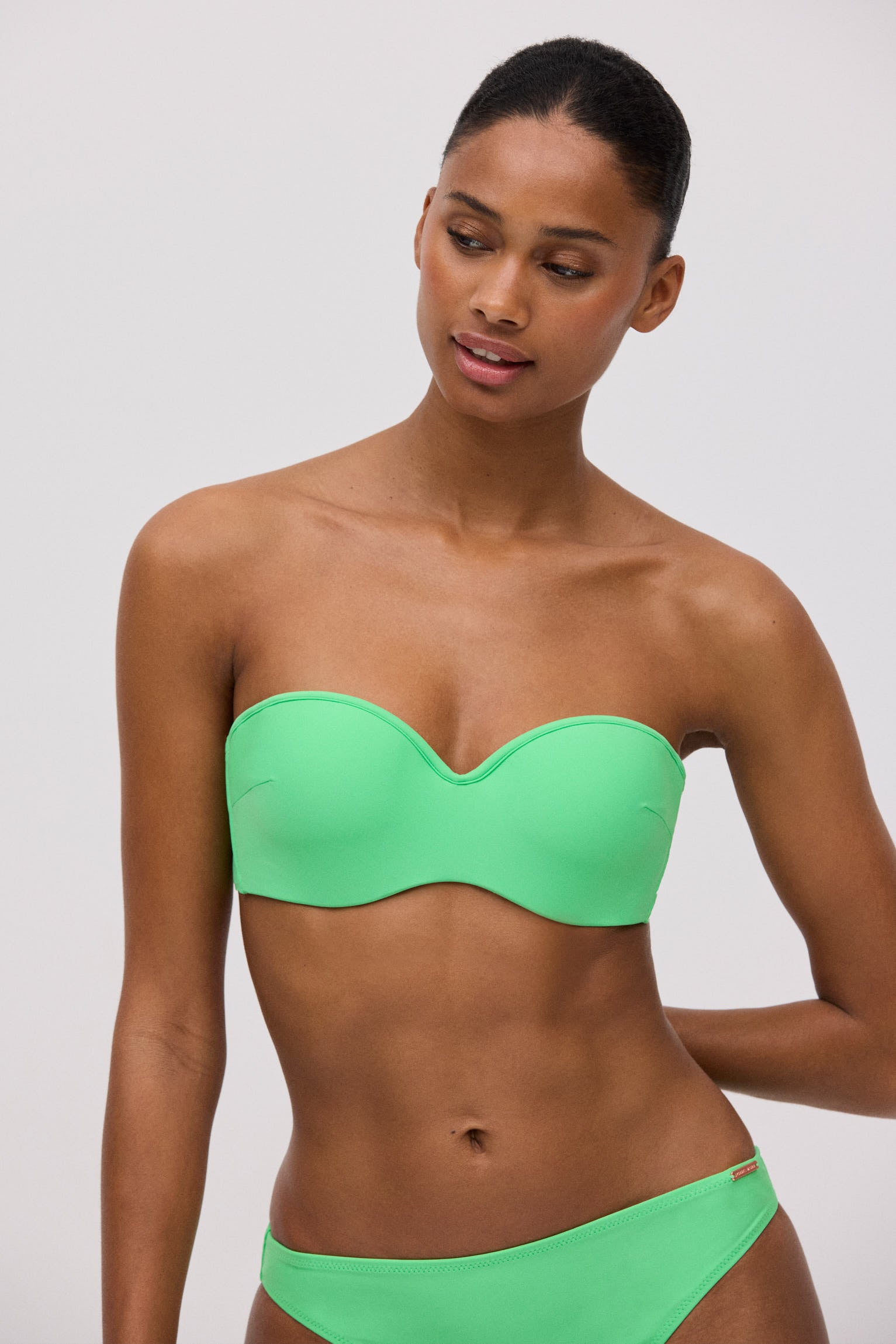 82882-1-top-bandeau-bikini-mujer-ysabel-mora-verde