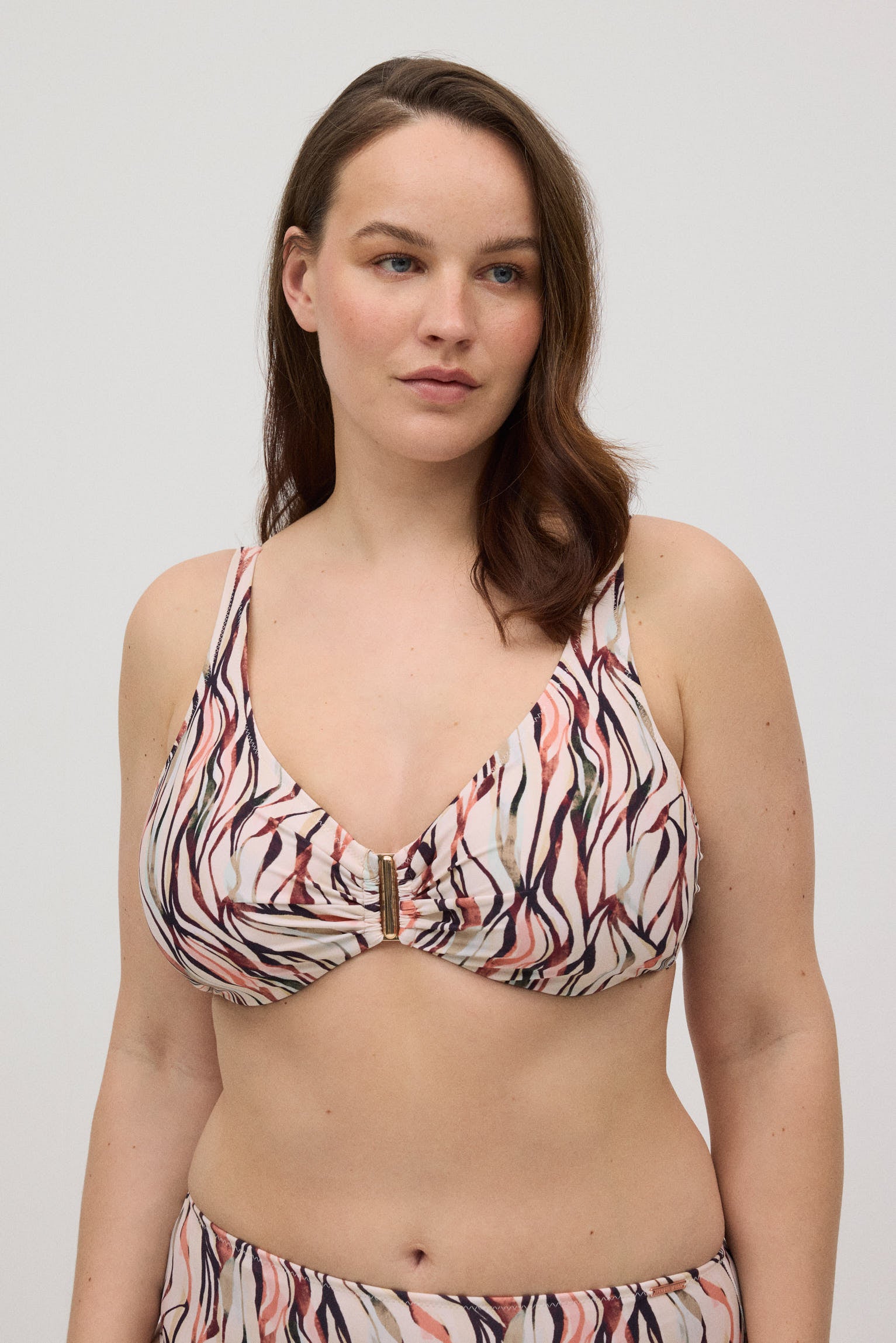 82975-1-top-aro-reductor-estampado-mujer-ysabel-mora-multicolor