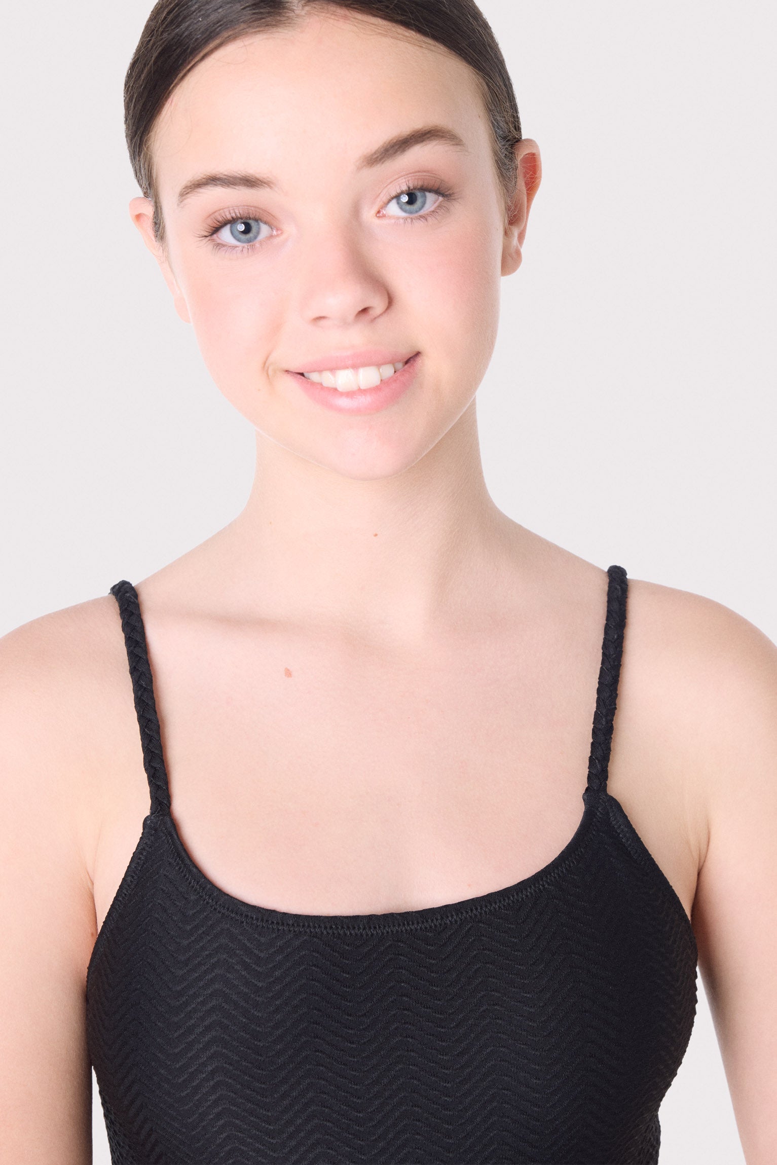 Bañador juvenil cut-out texturizado  negro - Ysabel Mora