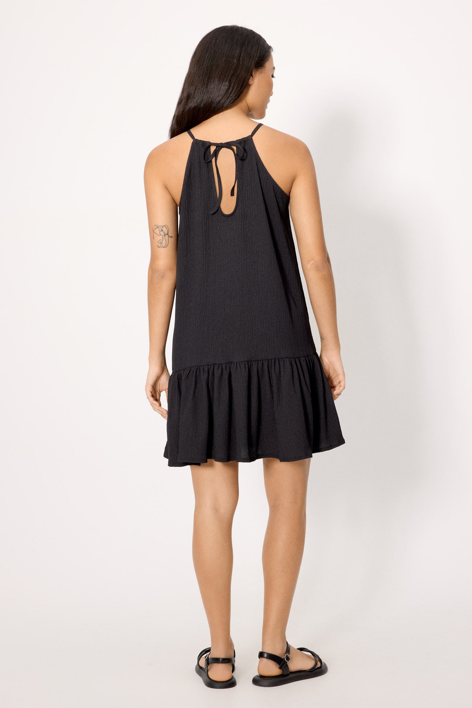 86252-vestido-mujer-verano-corto-ligero-tirantes-negro