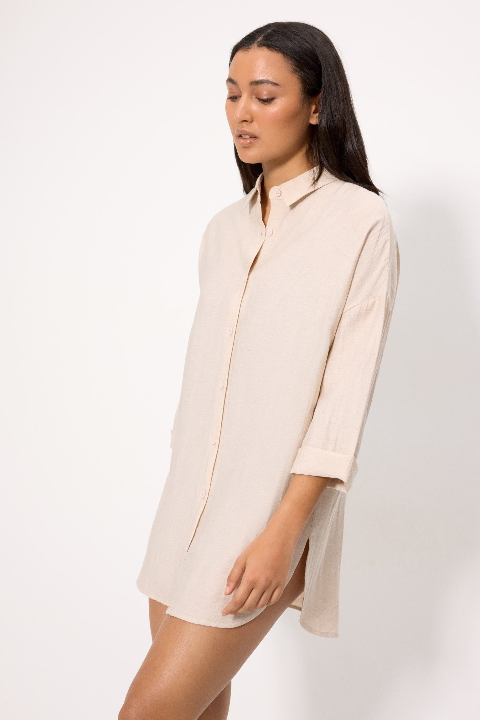 86275-camisa-larga-con-lino