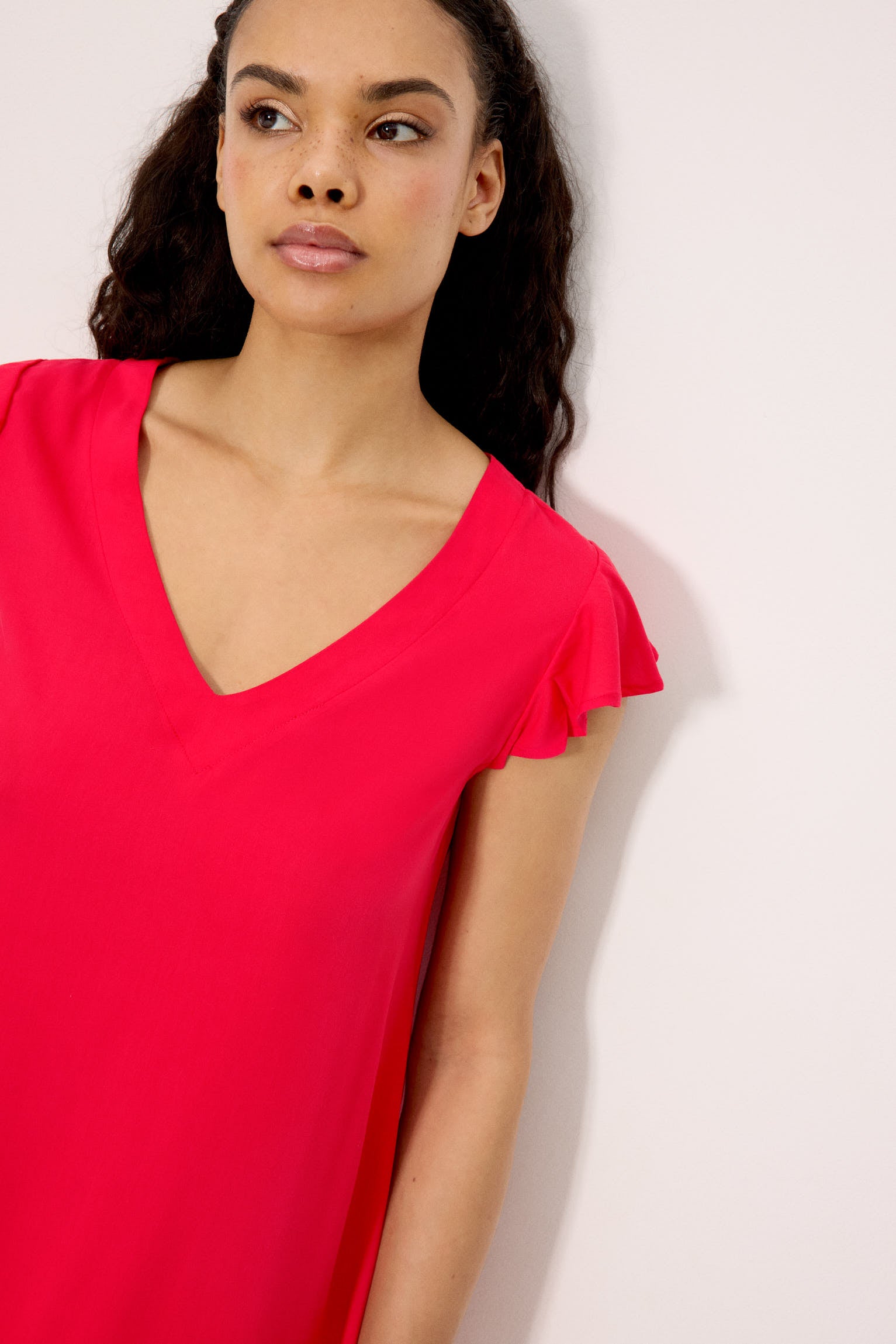 86279-vestido-mujer-verano-corto-cuello-en-v-coral