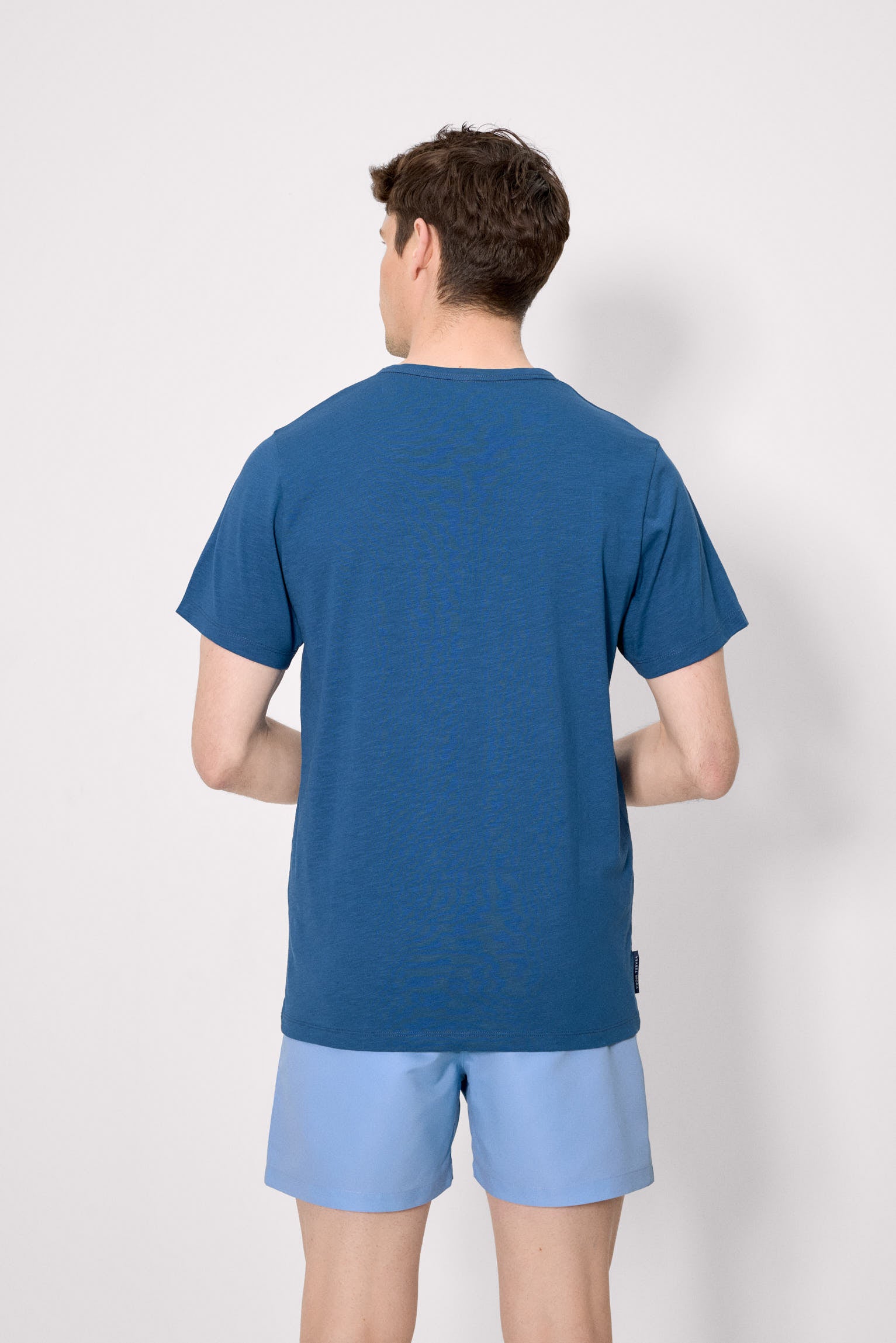 Camiseta básica de manga curta com gola henley, azul