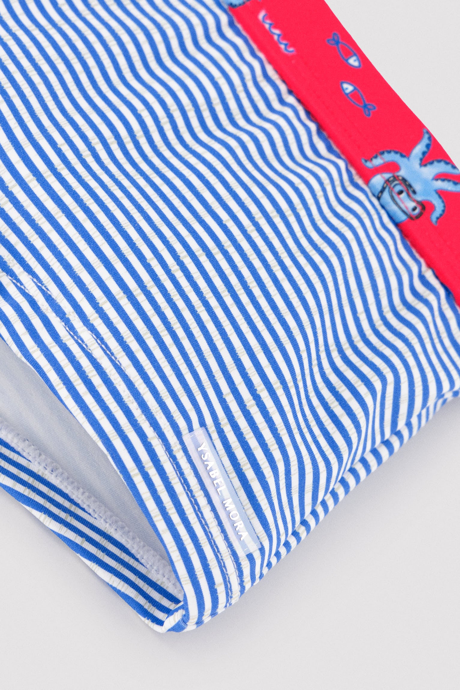 Maiô boxer com estampa de polvo e listras