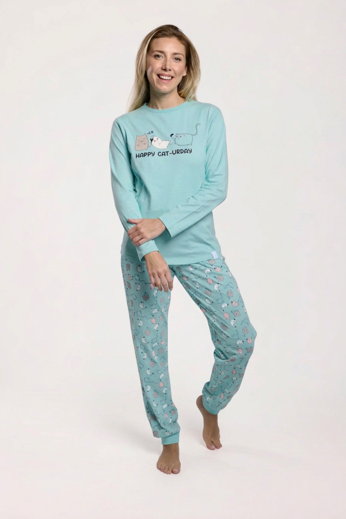 Pijama comprido de mulher em algodão azul estampado de gatos